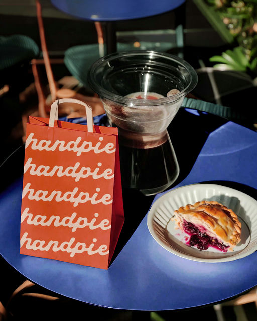 braaands_Handpie-Bakery Branding-05