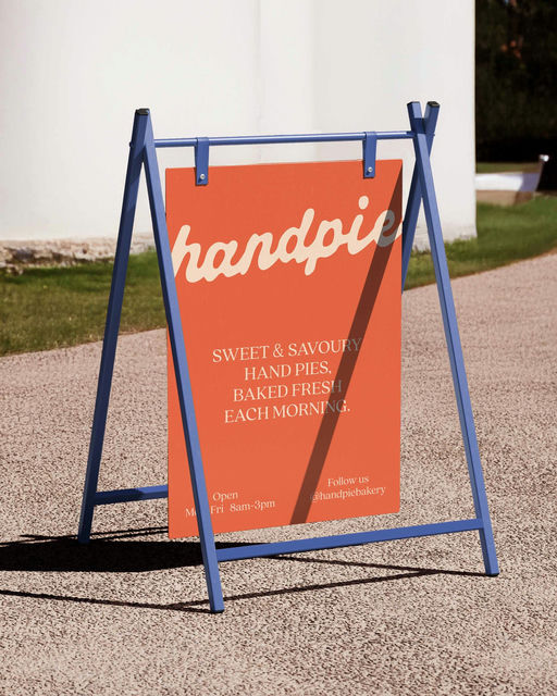 braaands_Handpie-Bakery Branding-02