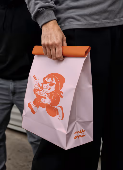 braaands_Numi Ramen-Ramen Branding-01