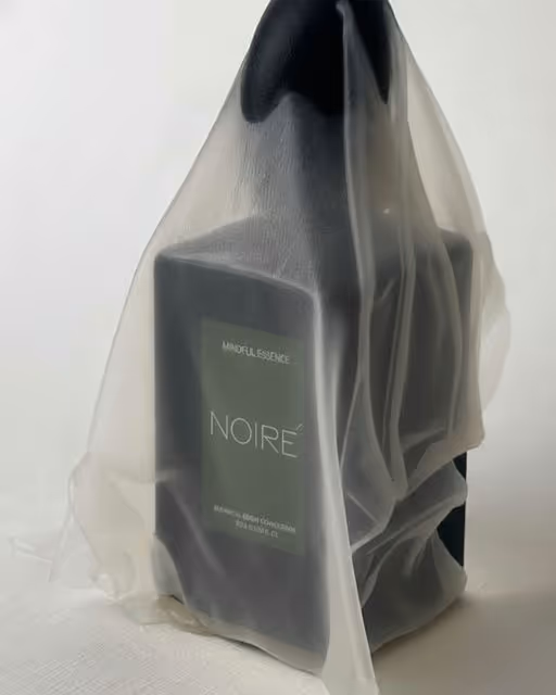 NOIRÉ | A Study in Stillness-Luxury Branding-t01