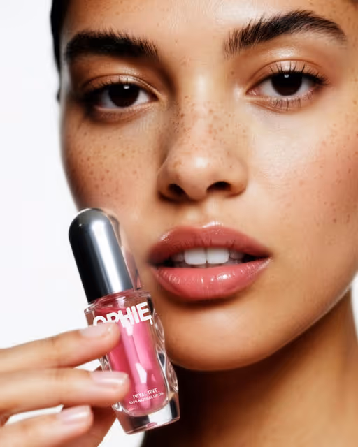 Ophie-Lip Oil Branding-04