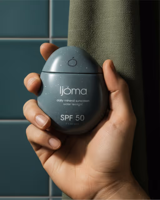 Ljóma-Sun Screen Branding-07