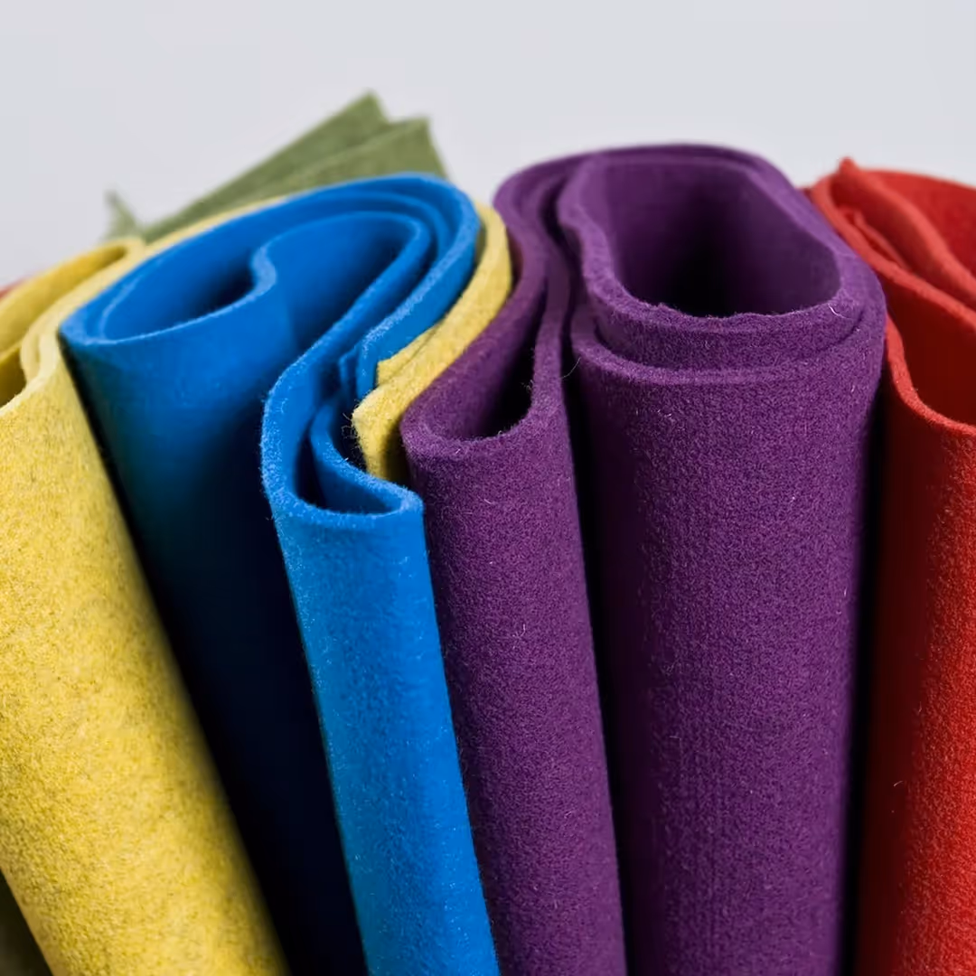 Sustainable felt wall finish