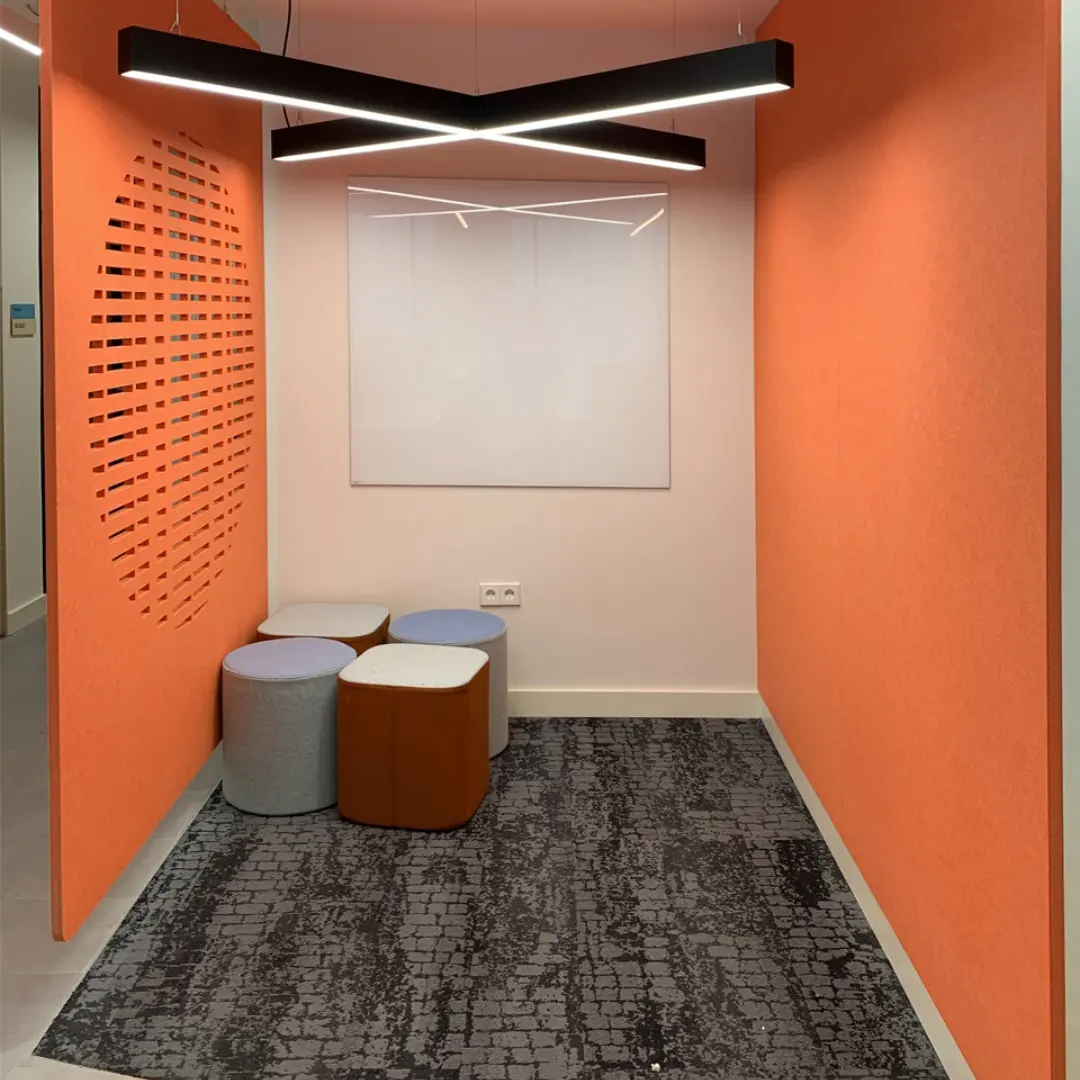 Acoustic privacy screen