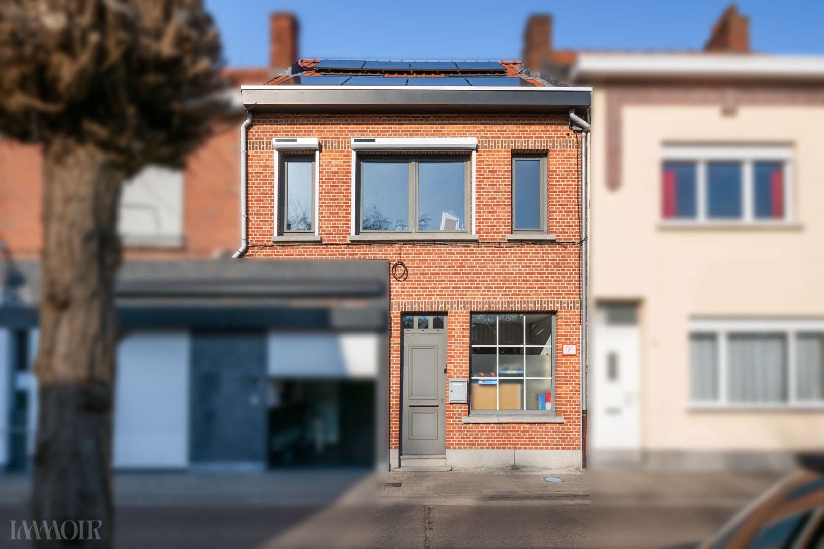 Frontfoto.png