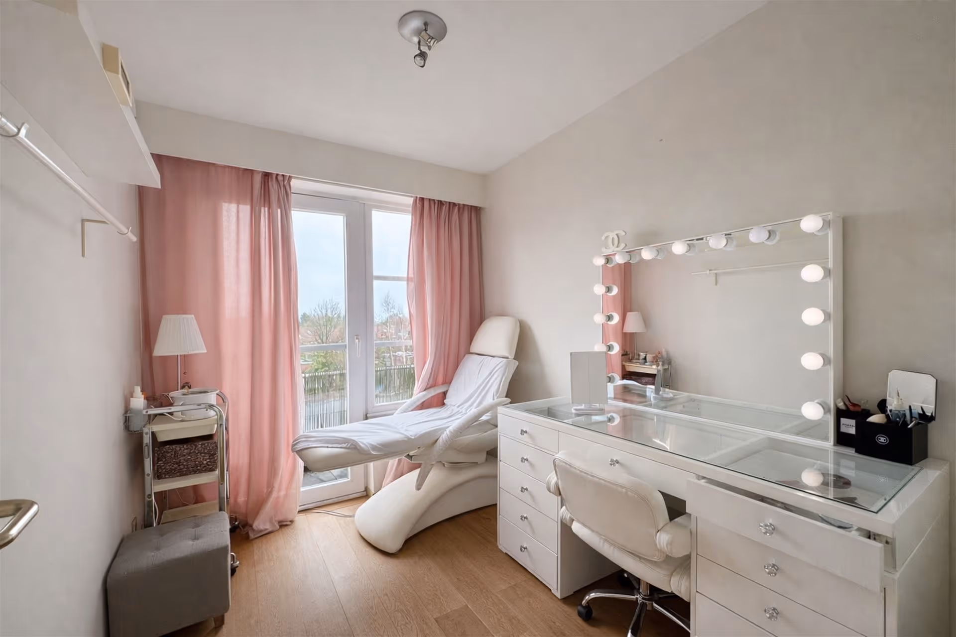 Goed onderhouden appartement met 2 slaapkamers in Brasschaat.