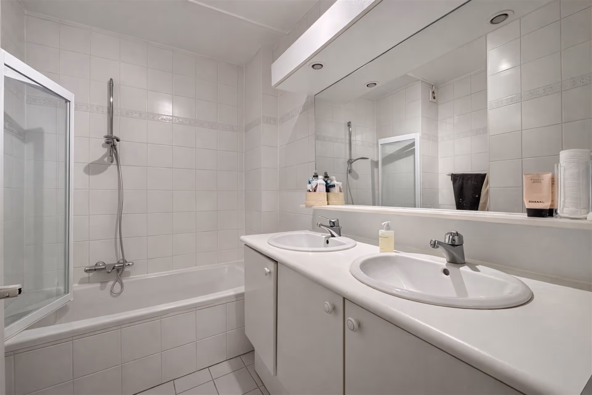 Goed onderhouden appartement met 2 slaapkamers in Brasschaat.