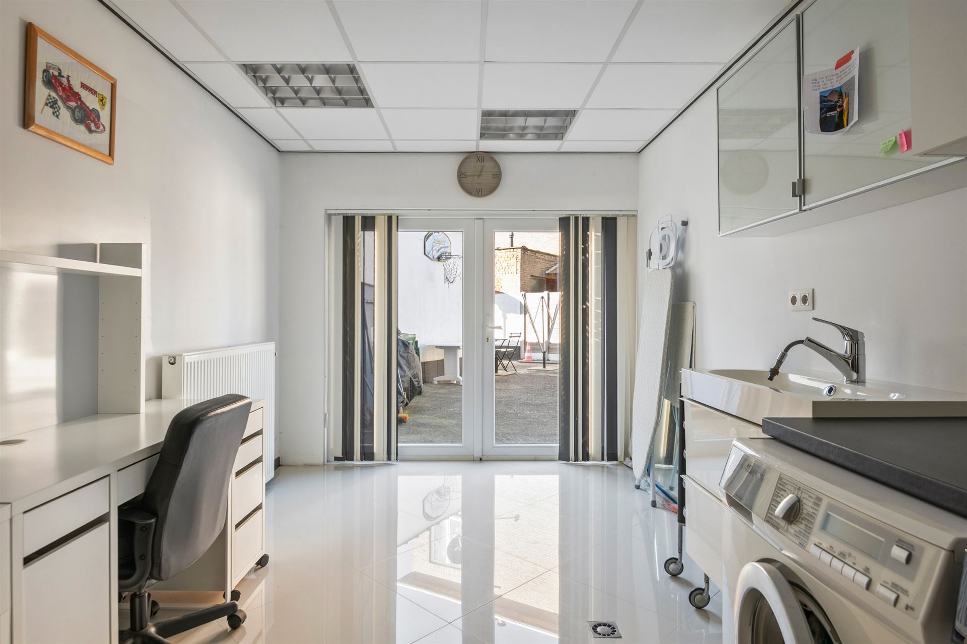 Gezellig gelijkvloers appartement met 3slpks en tuin.