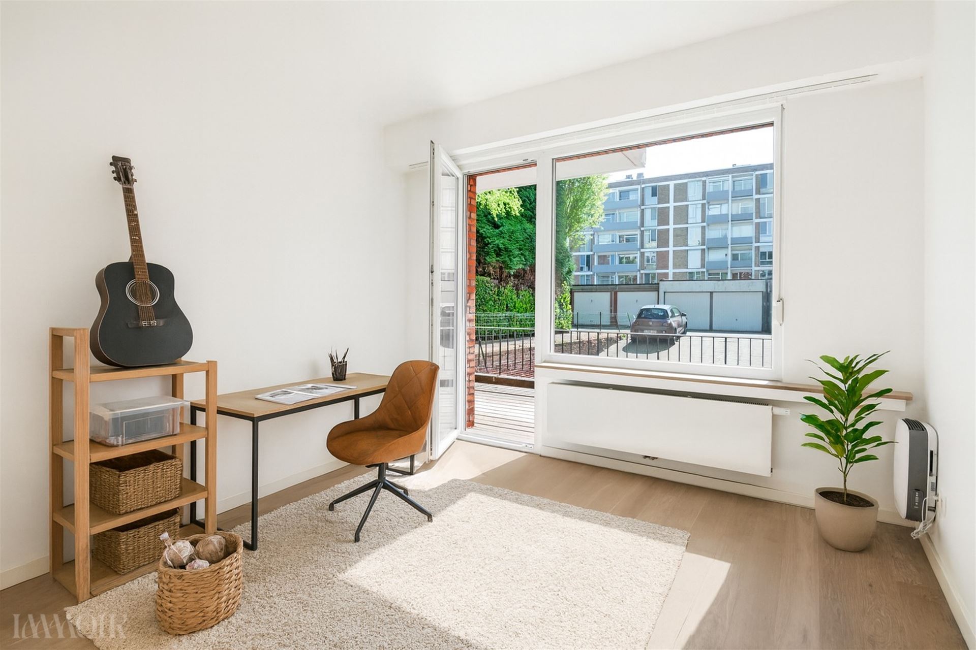 Gelijkvloers appartement met zeer ruim terras in de Pulhofwijk in Antwerpen.