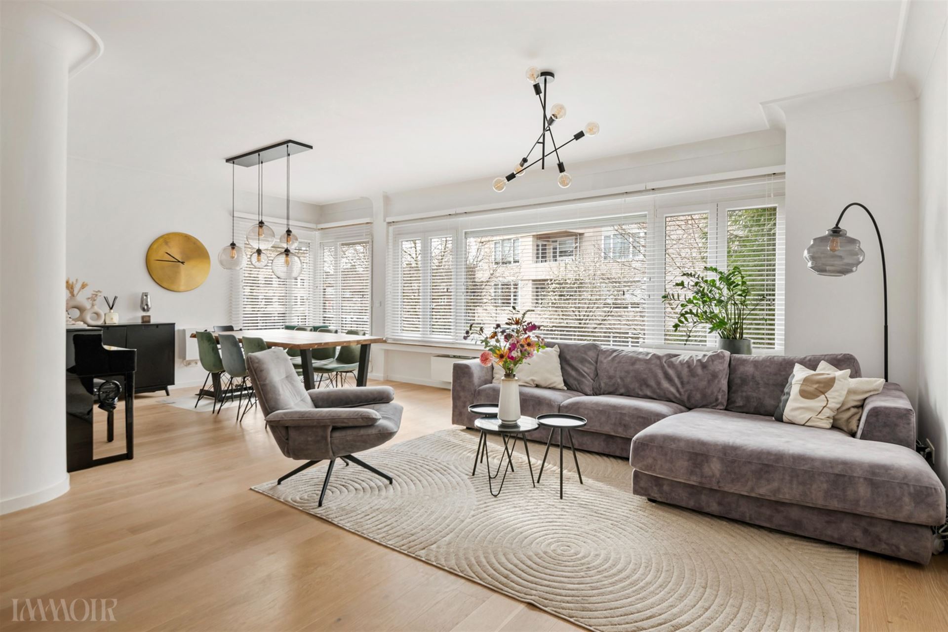 Gerenoveerd appartement met 2 terrassen in de Pulhofwijk in Antwerpen.