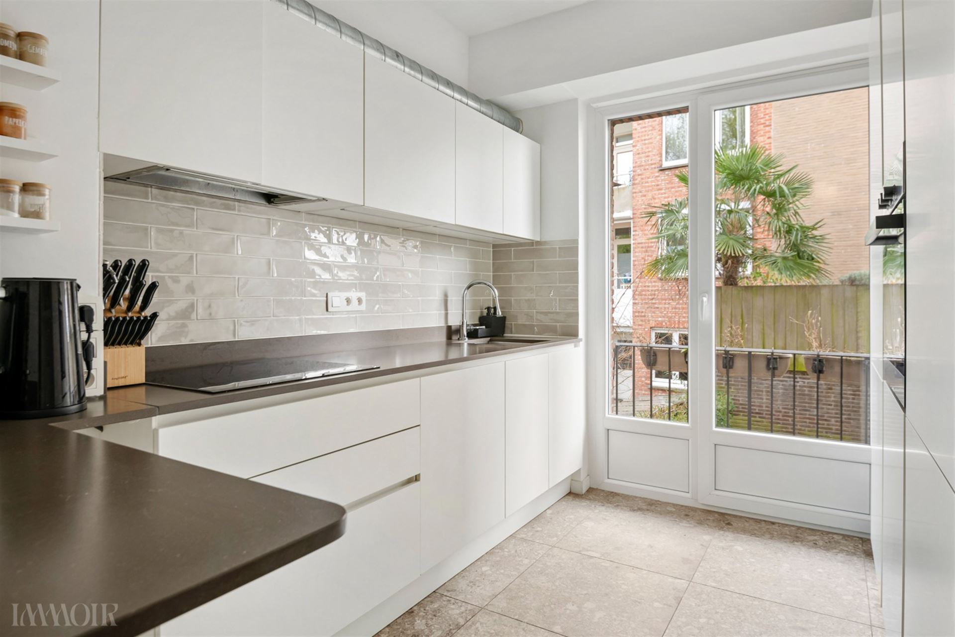 Gerenoveerd appartement met 2 terrassen in de Pulhofwijk in Antwerpen.