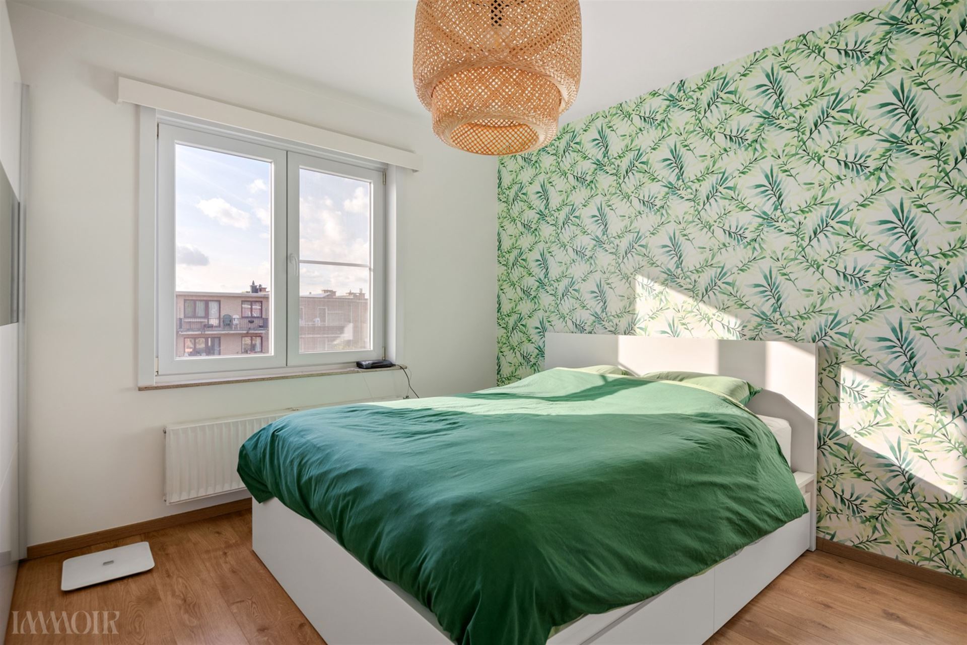 Instapklaar appartement met tuin en garage in Kapellen.