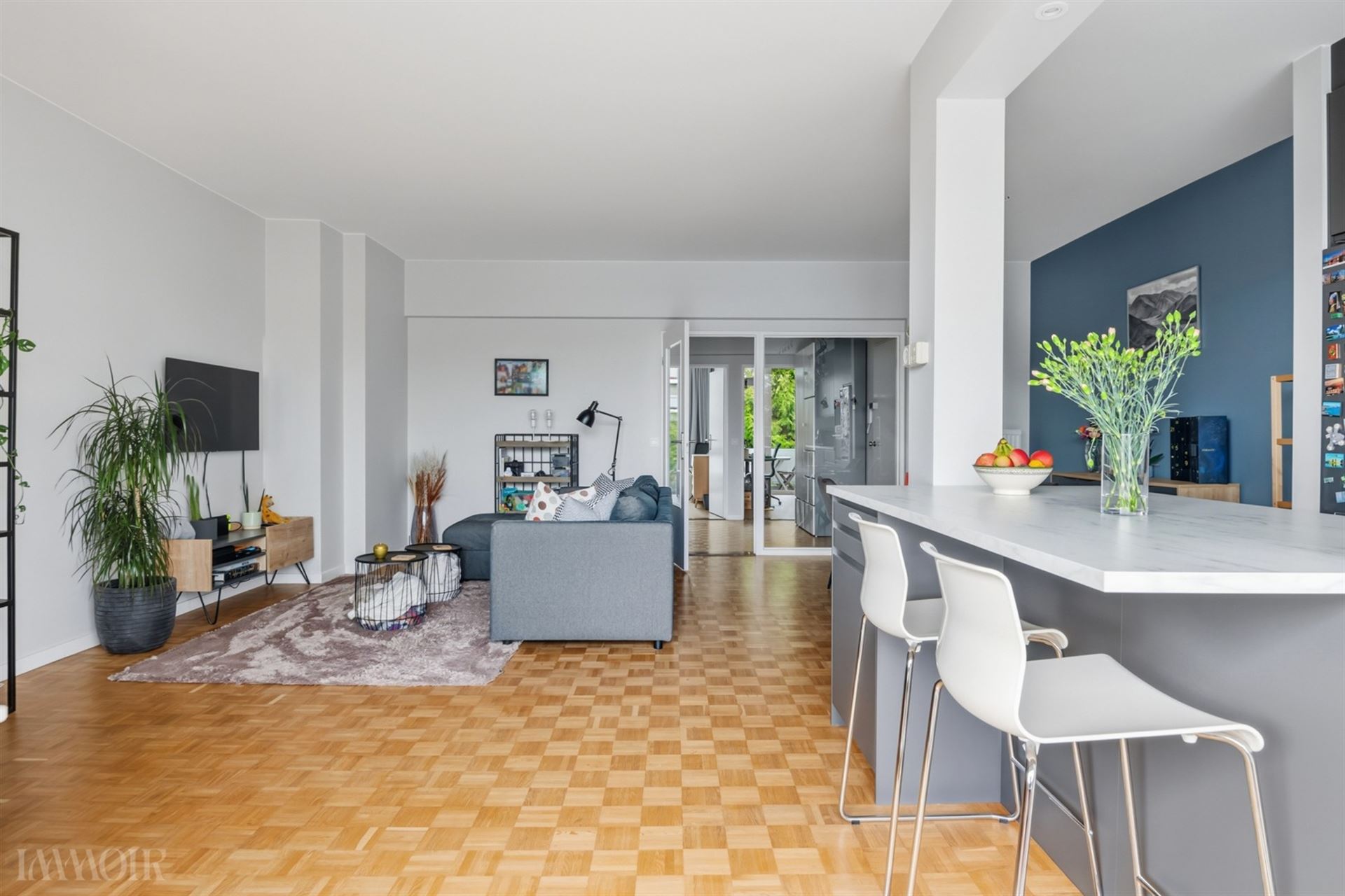 Instapklaar goed onderhouden 2 slaapkamerappartement nabij Fruithoflaan.
