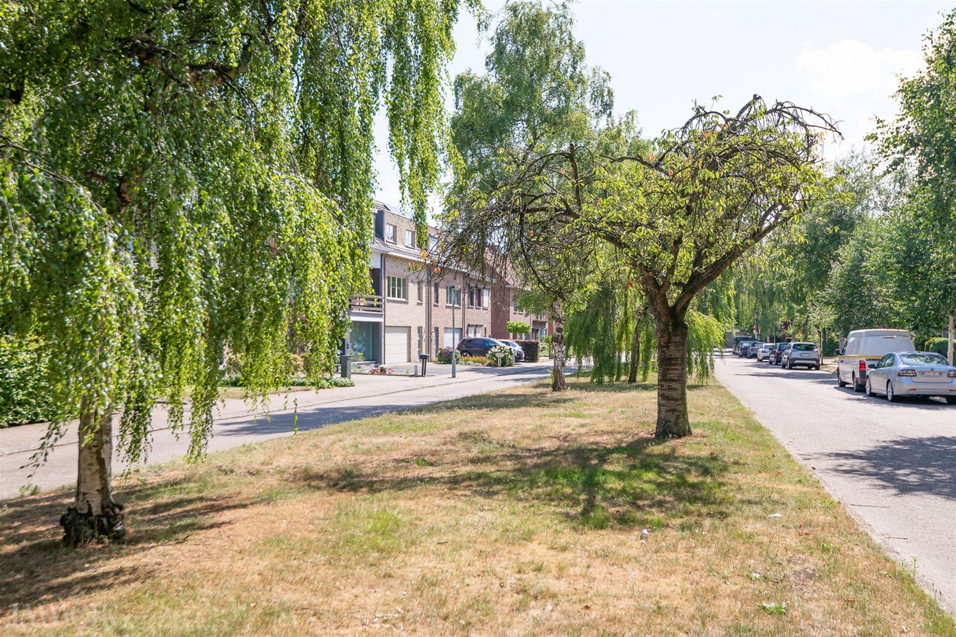 Instapklare woning nabij het centrum van Kapellen.