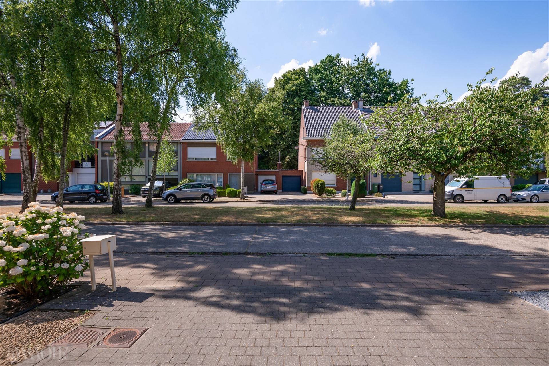 Instapklare woning nabij het centrum van Kapellen.