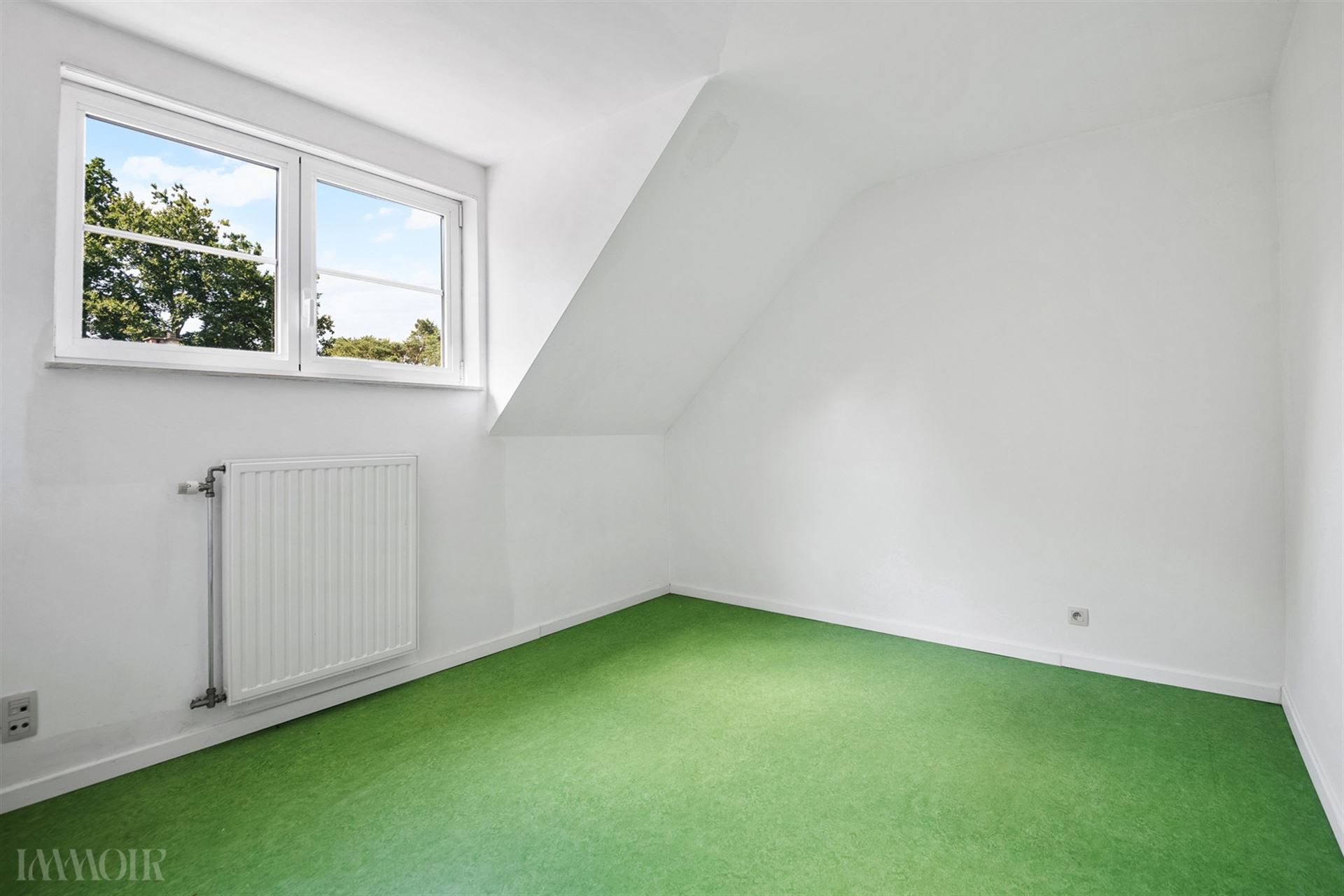 Instapklare woning nabij het centrum van Kapellen.