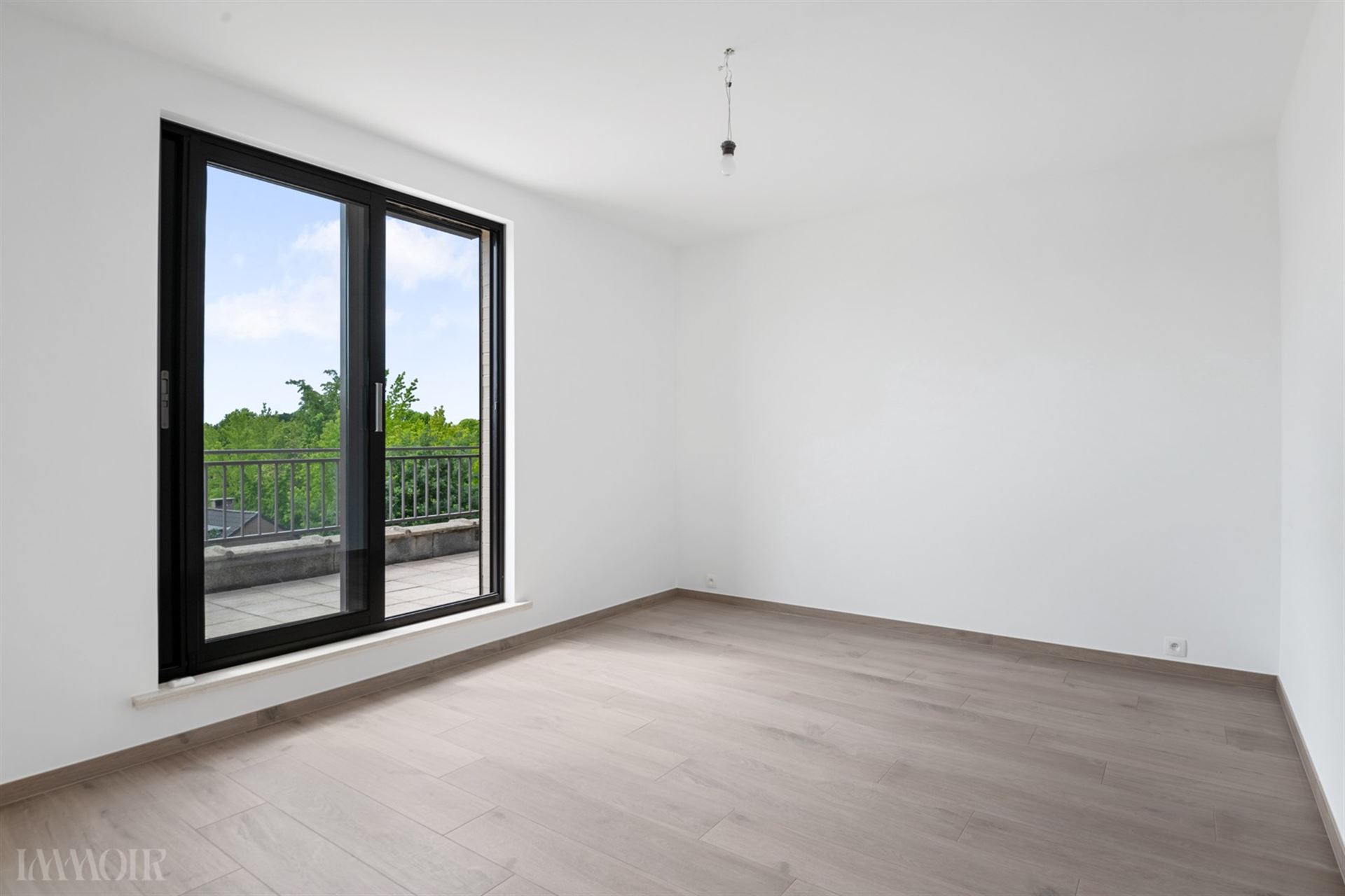 Penthouse met panoramische terrassen in het hartje van Brasschaat