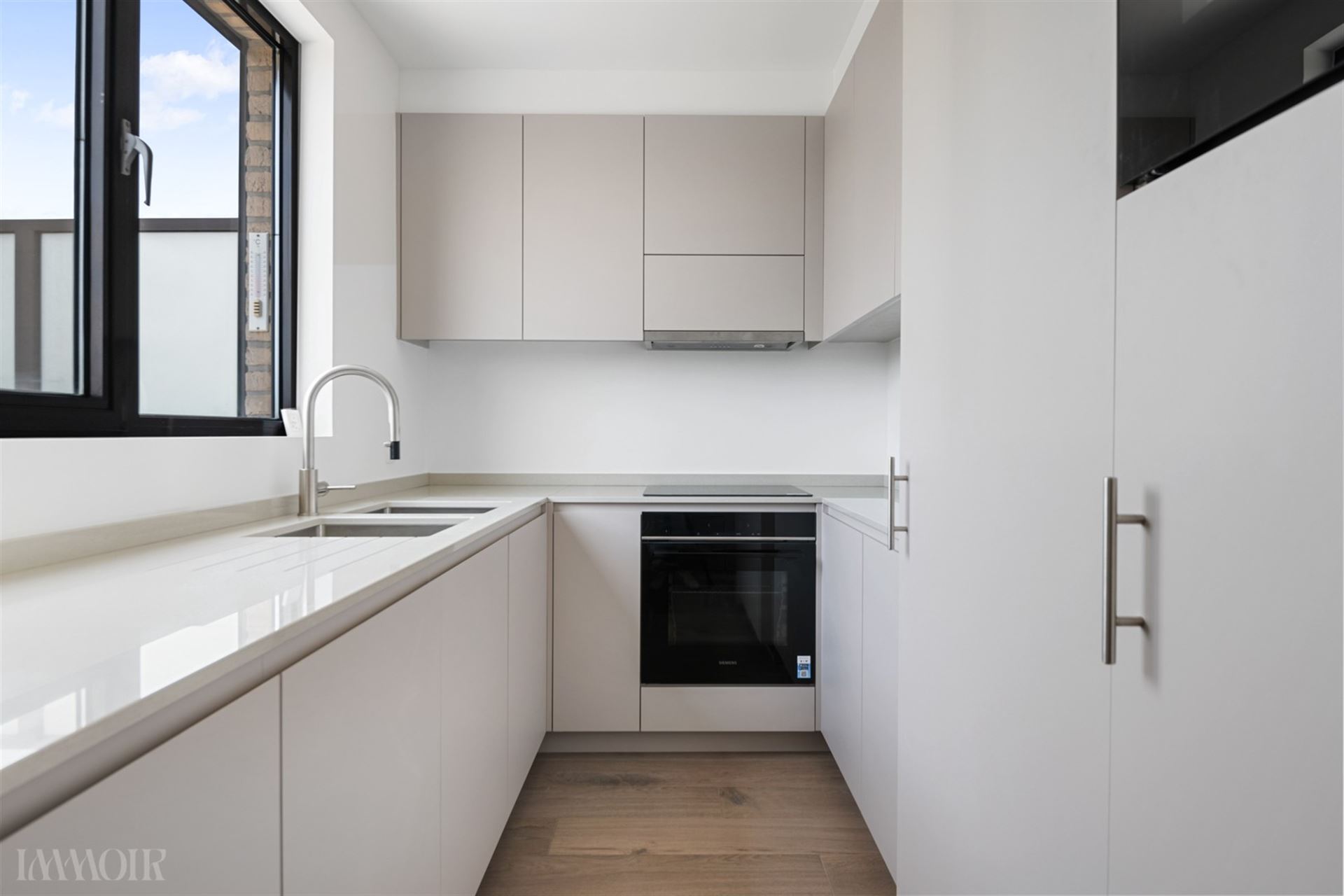 Penthouse met panoramische terrassen in het hartje van Brasschaat