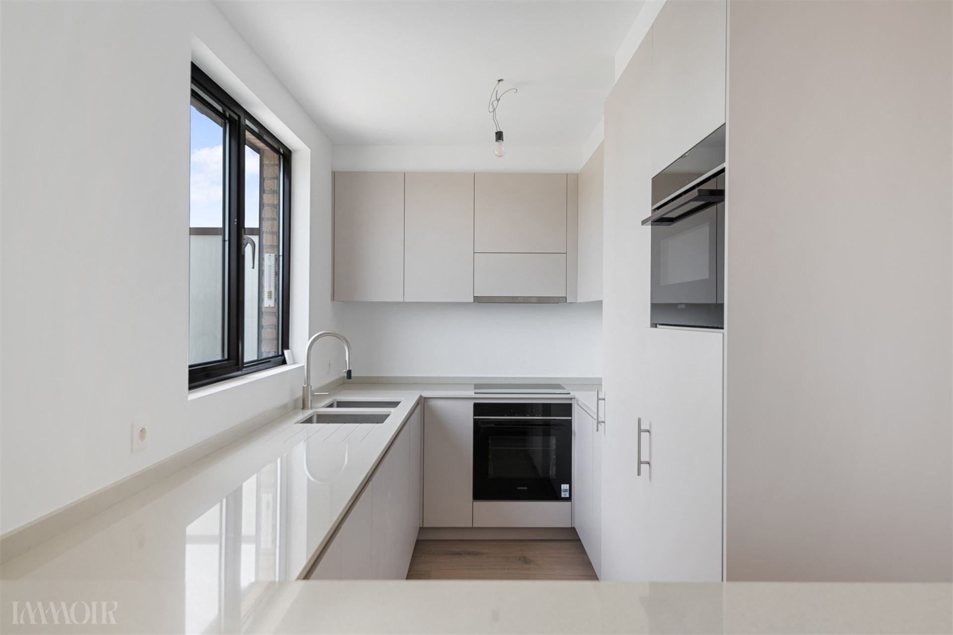 Penthouse met panoramische terrassen in het hartje van Brasschaat