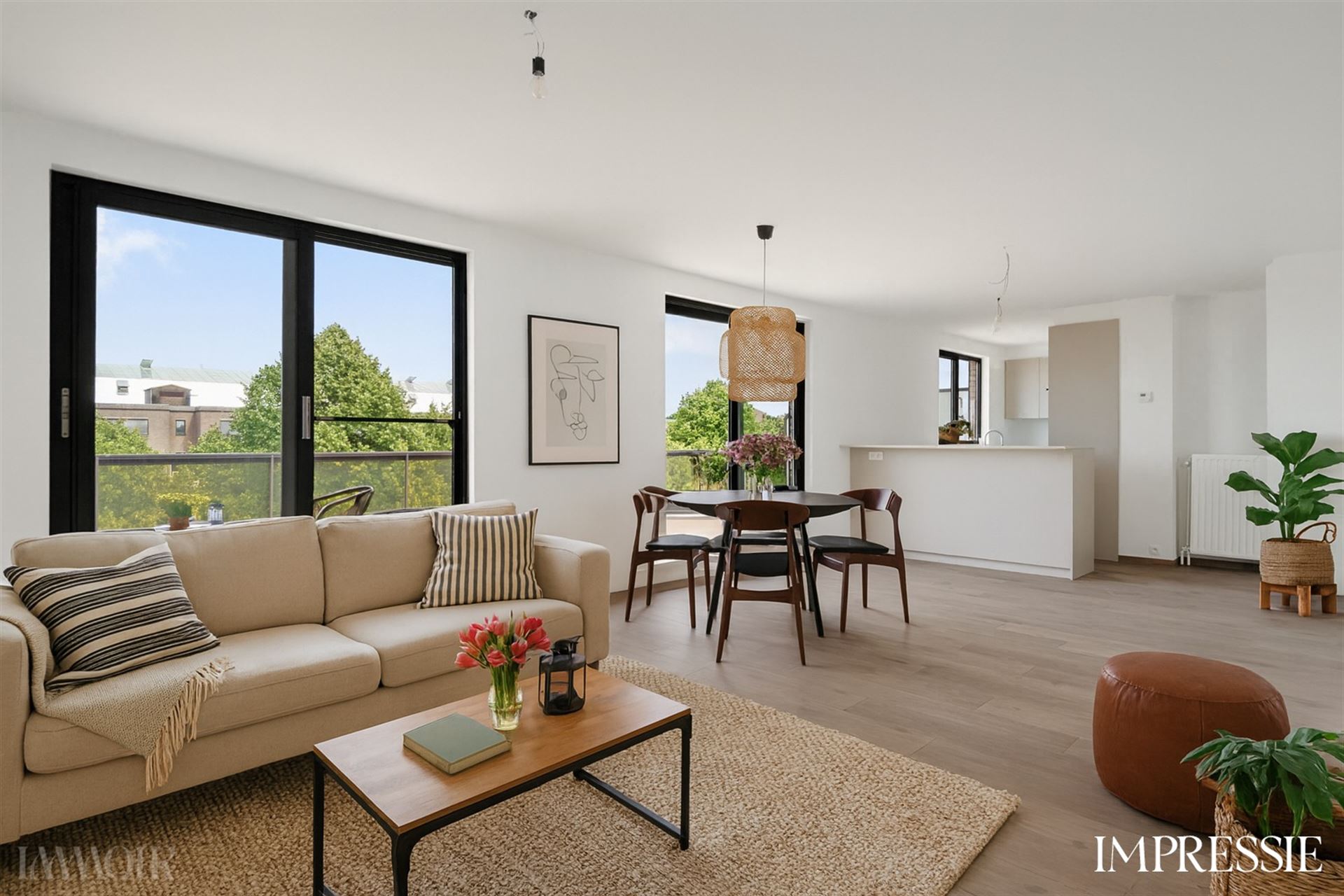 Penthouse met panoramische terrassen in het hartje van Brasschaat
