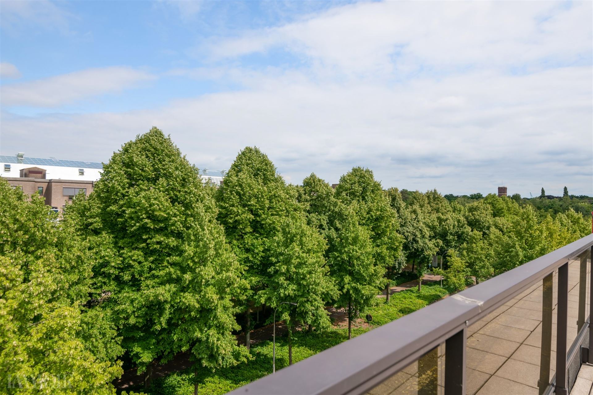 Penthouse met panoramische terrassen in het hartje van Brasschaat