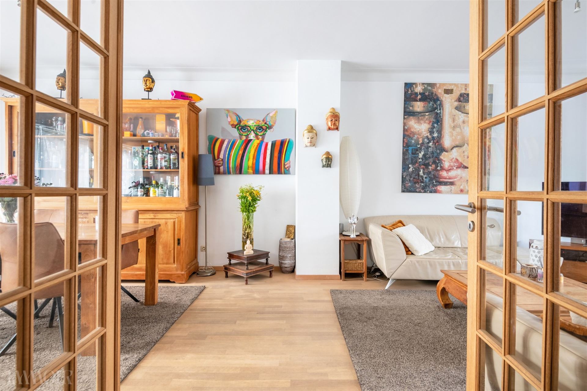 Prachtig gerenoveerde woning met praktijk/studio in hartje Schoten.