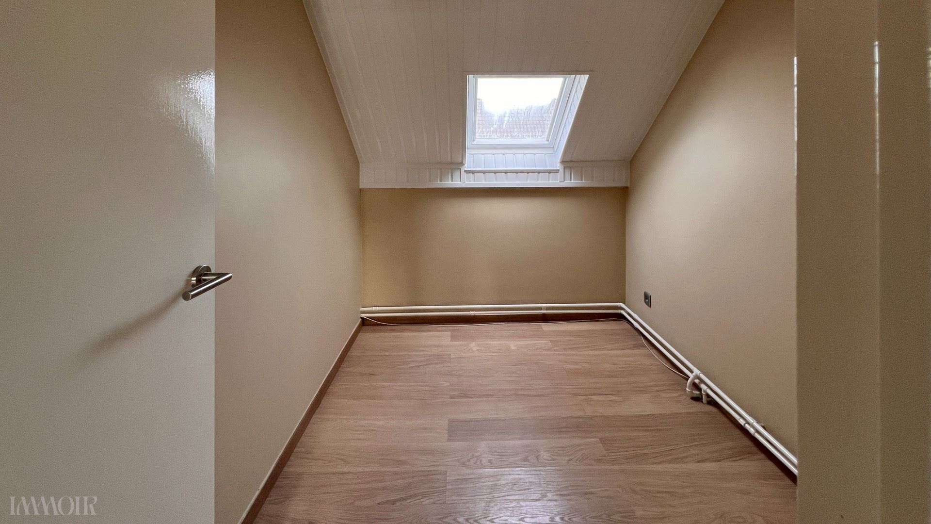 Ruim duplex appartement met terras in Brasschaat.