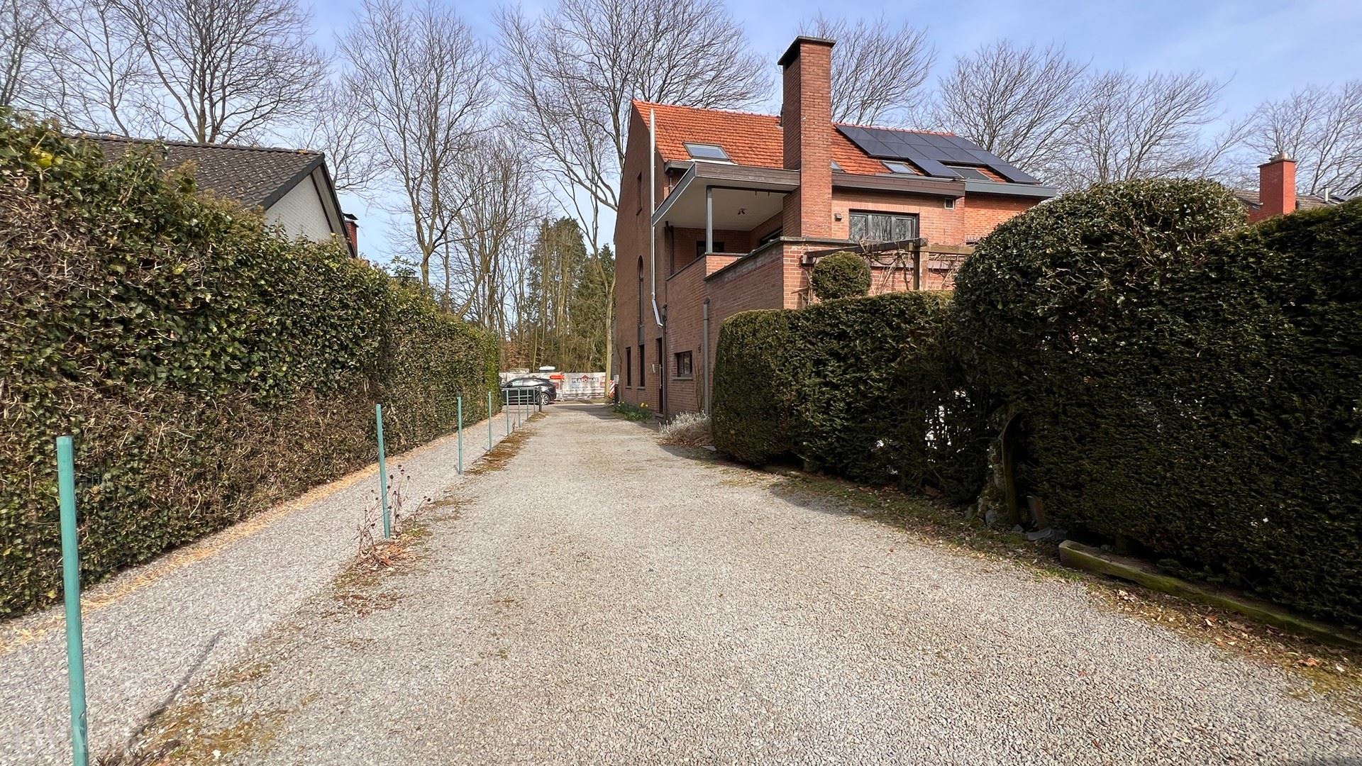 Ruim duplex appartement met terras in Brasschaat.