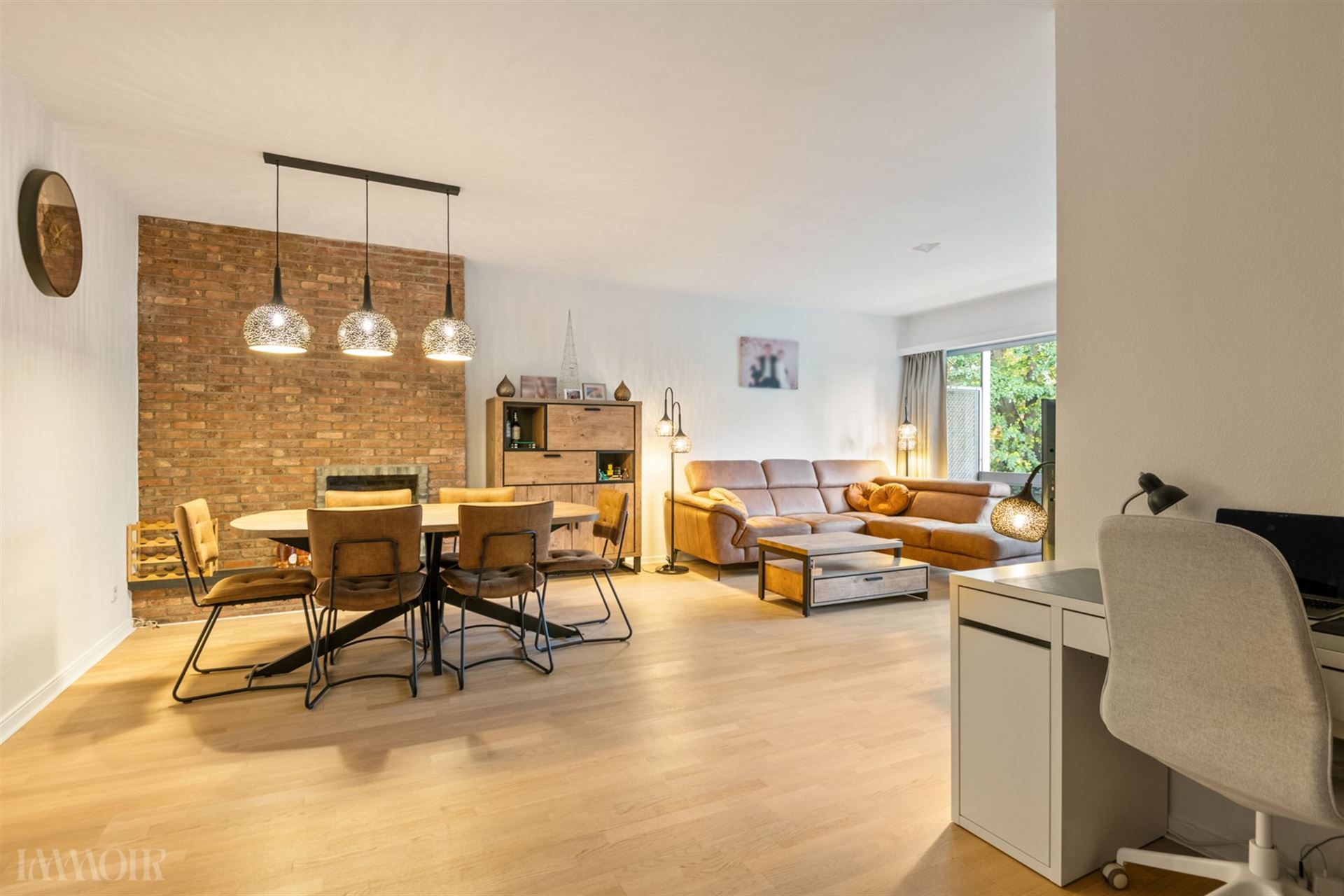 Ruim en charmant appartement op toplocatie in Kapellen.