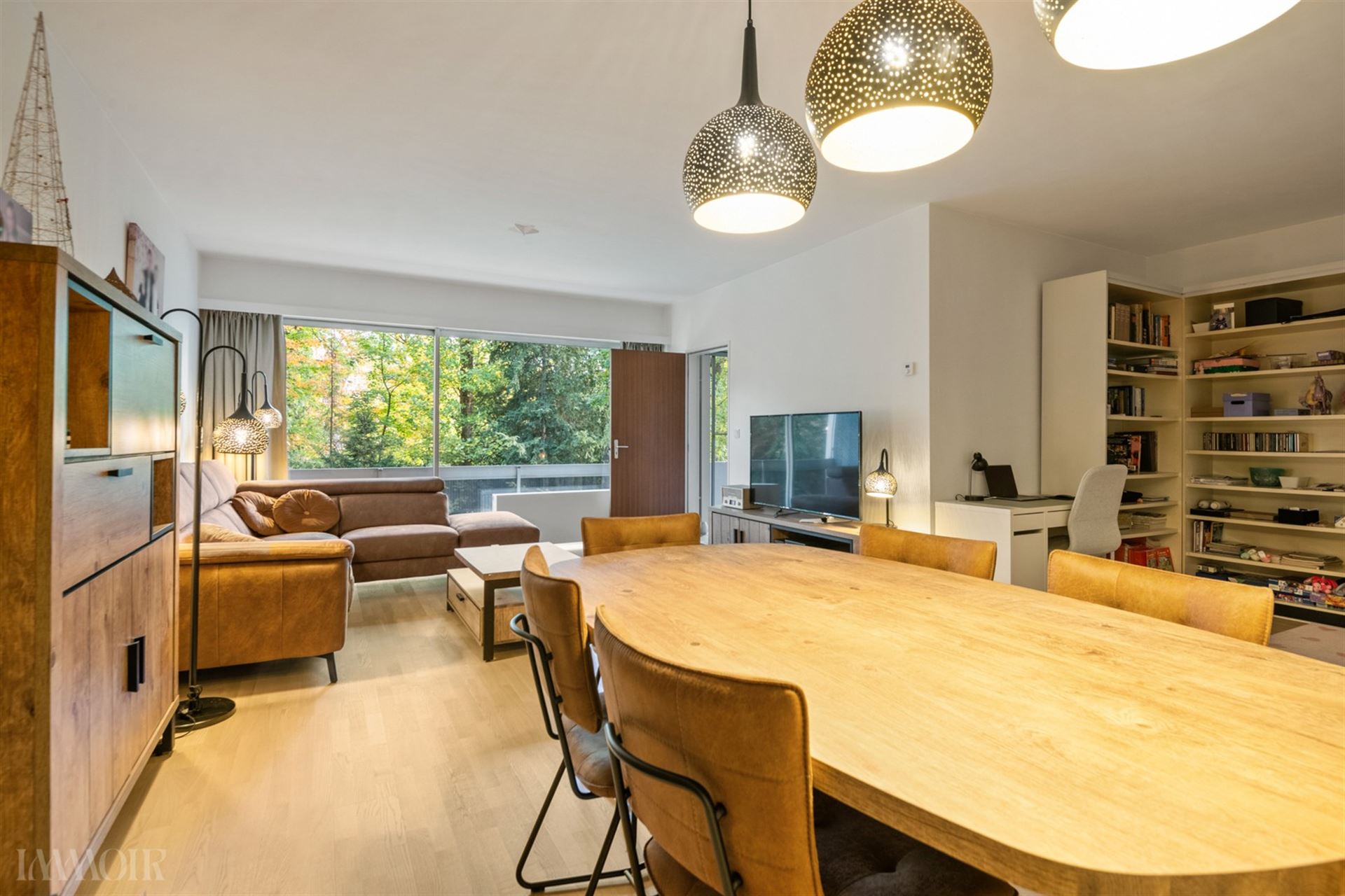 Ruim en charmant appartement op toplocatie in Kapellen.