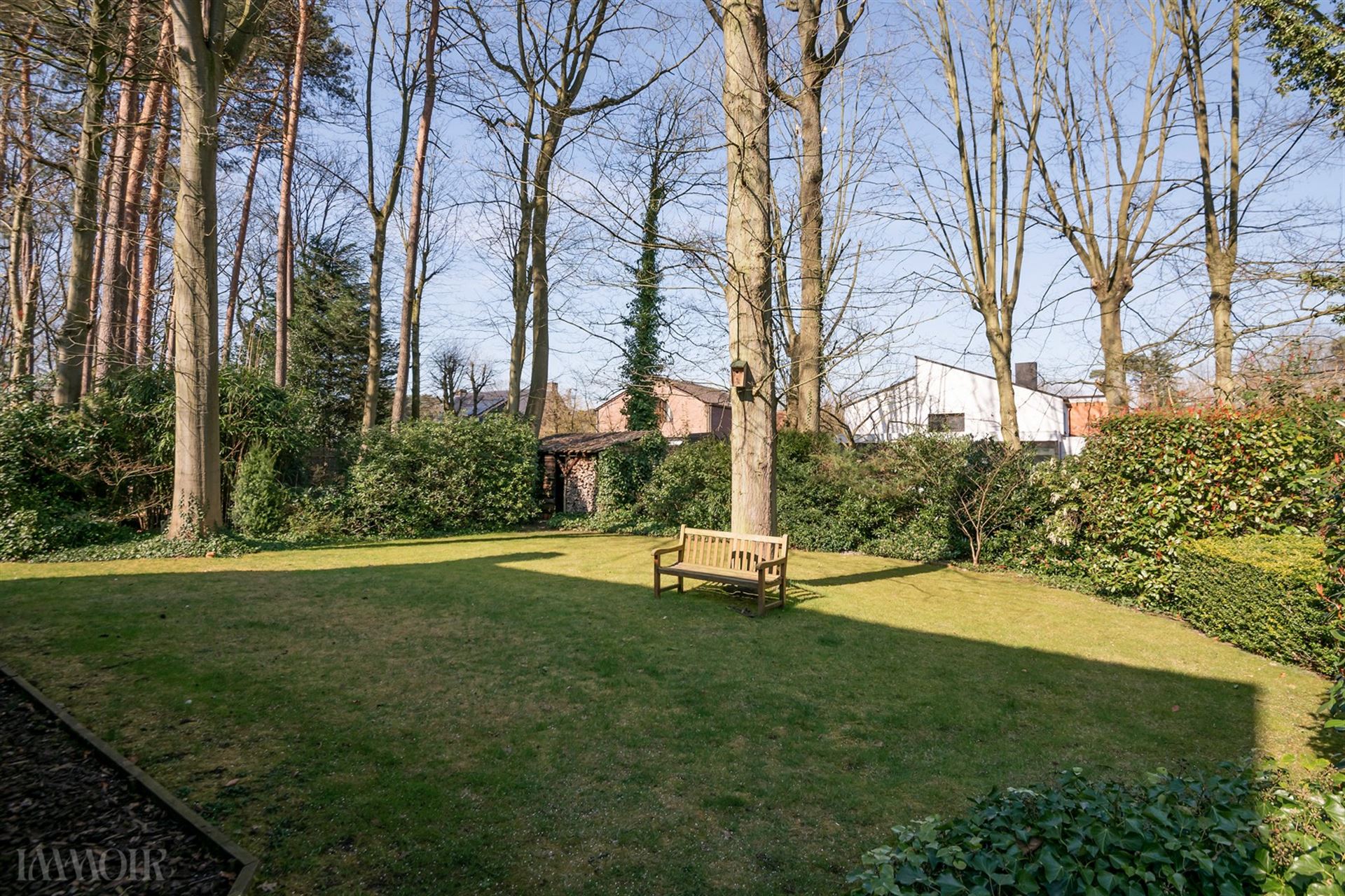 Ruime villa met veel potentieel in een rustige, kindvriendelijke wijk in Brasschaat.