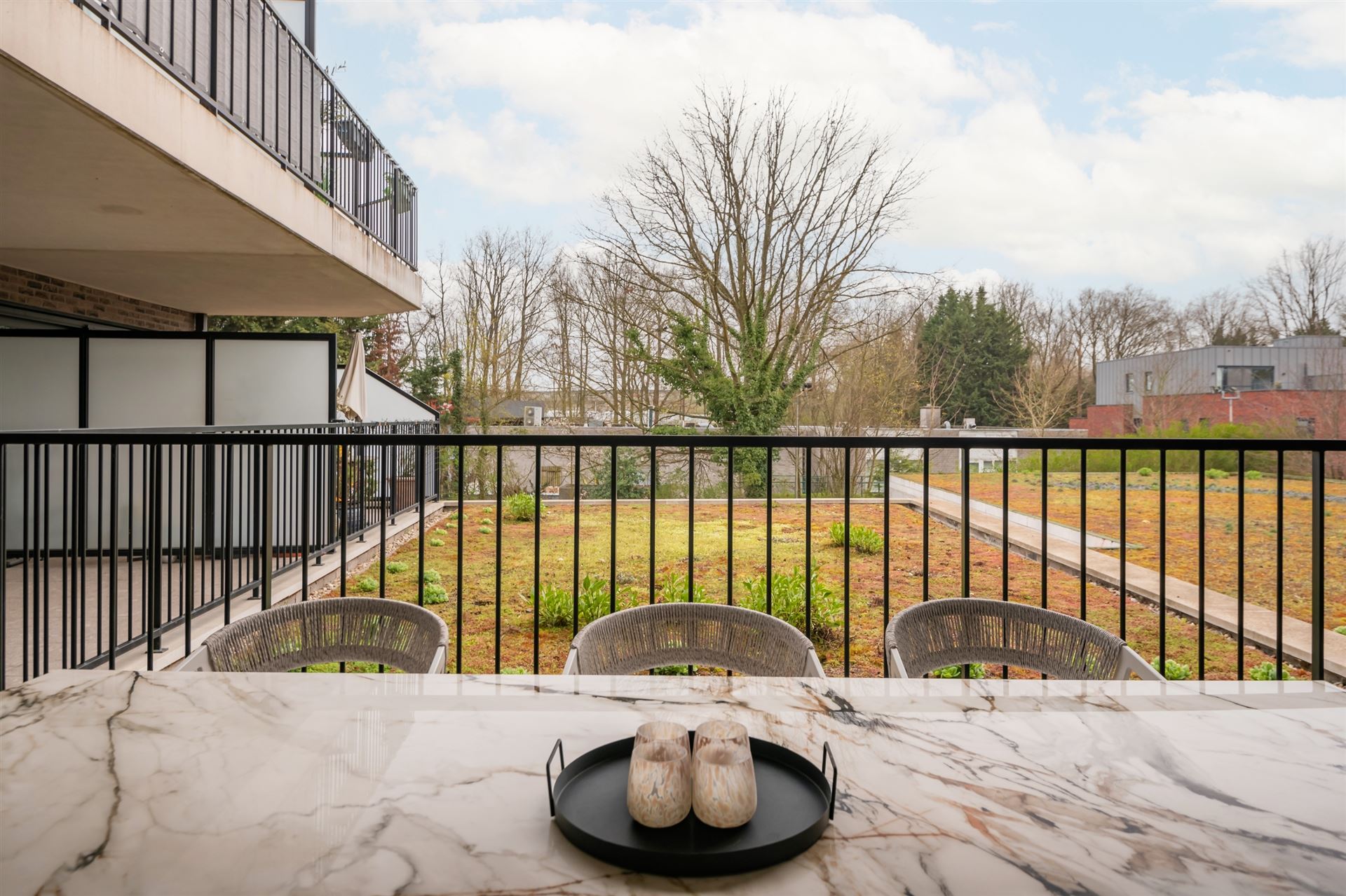 Stijlvol en energiezuinig appartement met ruim zonneterras.