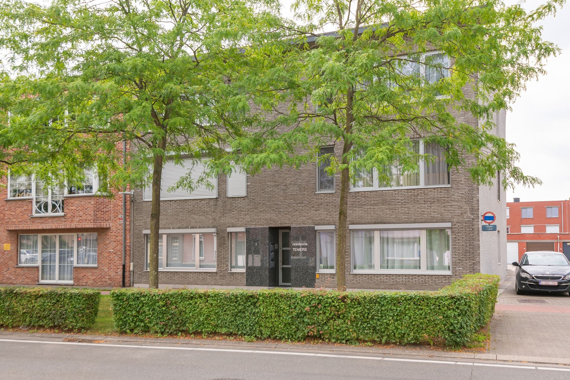 Modern en ruim gelijkvloers appartement in Schoten.