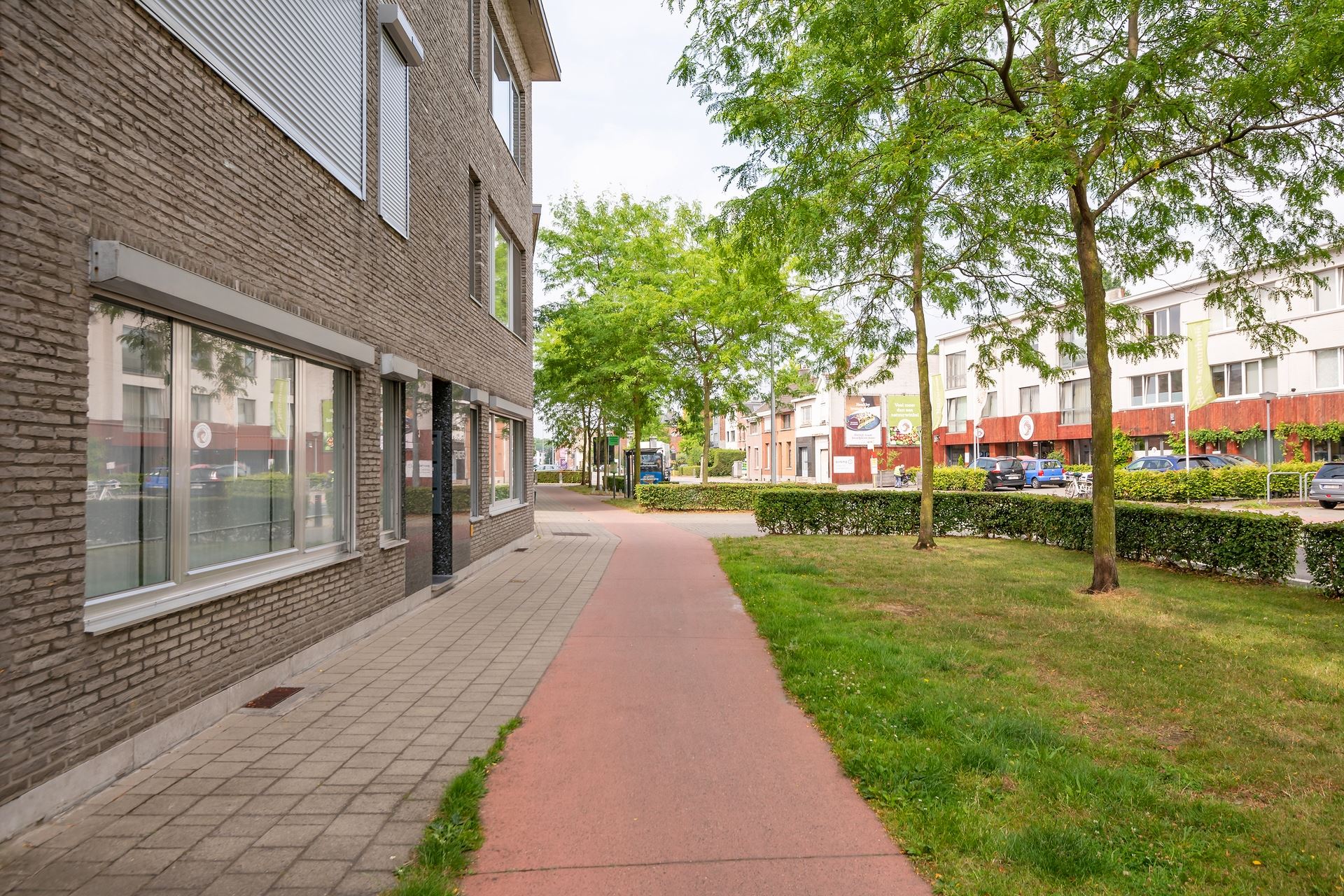 Modern en ruim gelijkvloers appartement in Schoten.