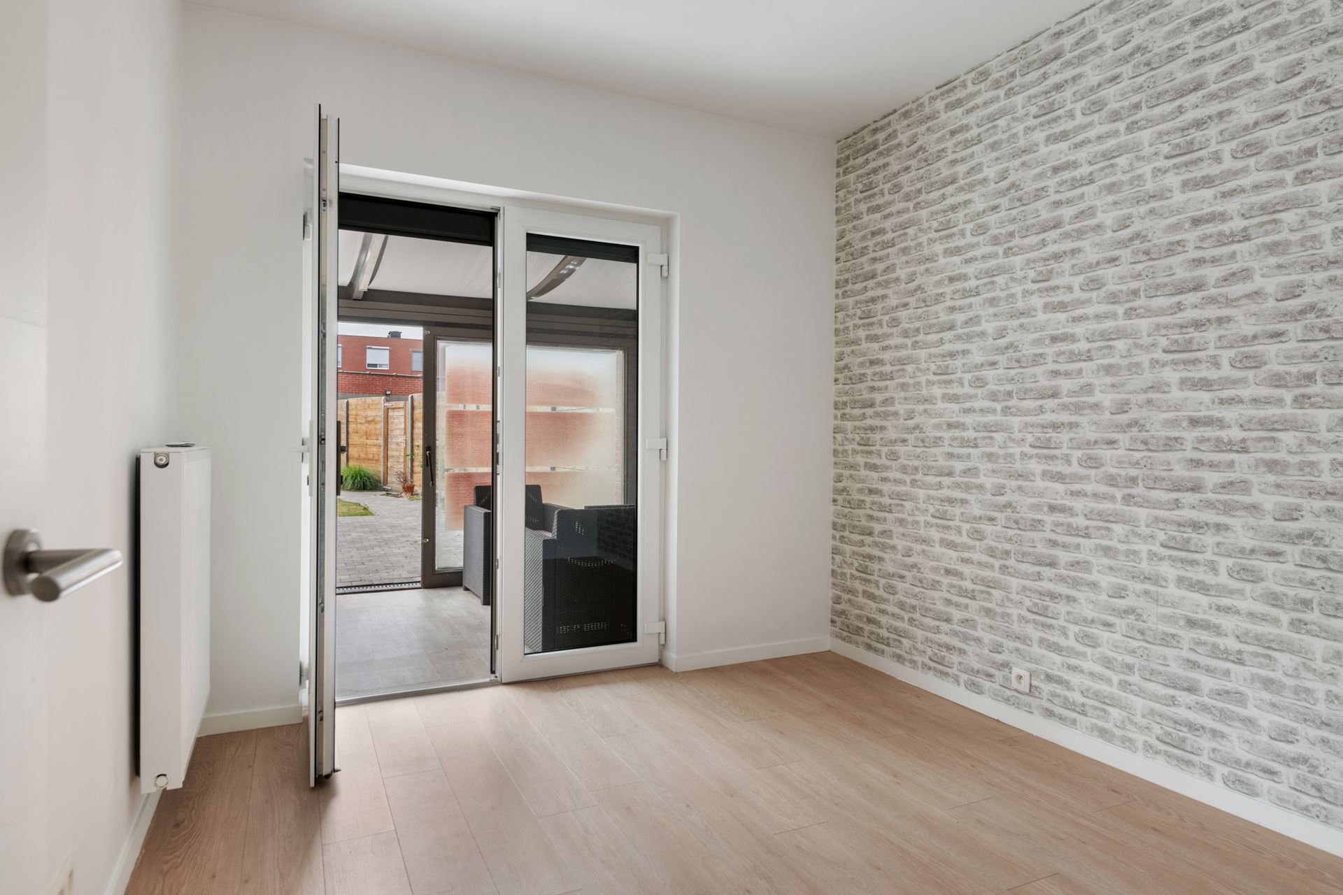 Modern en ruim gelijkvloers appartement in Schoten.