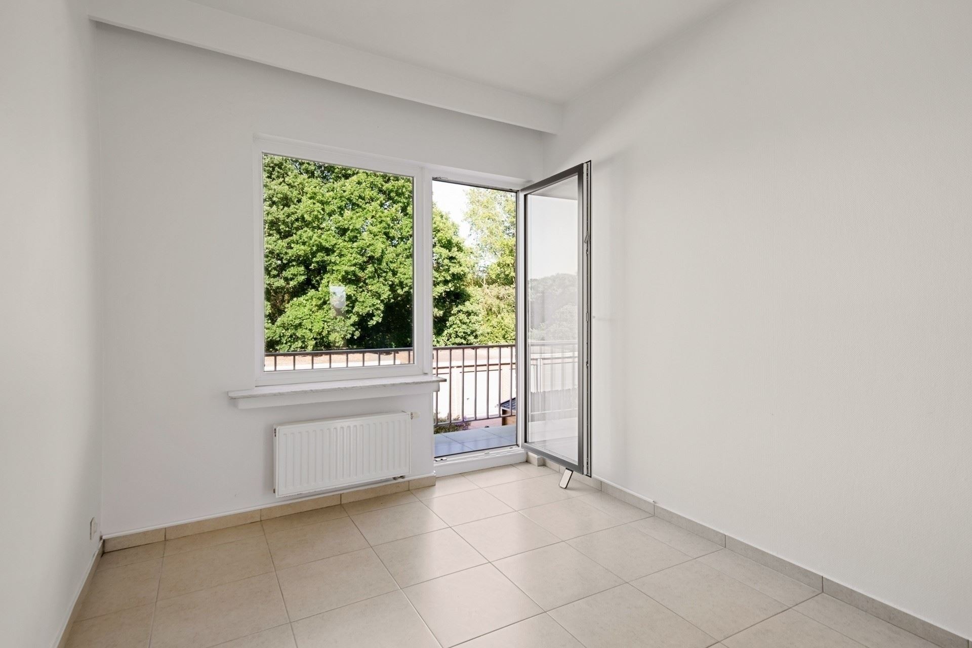 Centraal gelegen en instapklaar appartement met garagebox.