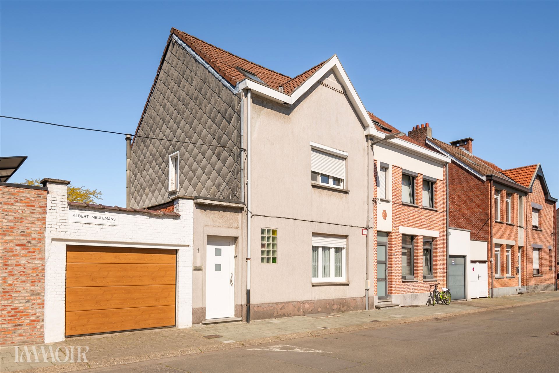 Centraal gelegen gezinswoning met 3 slaapkamers en stadstuin.