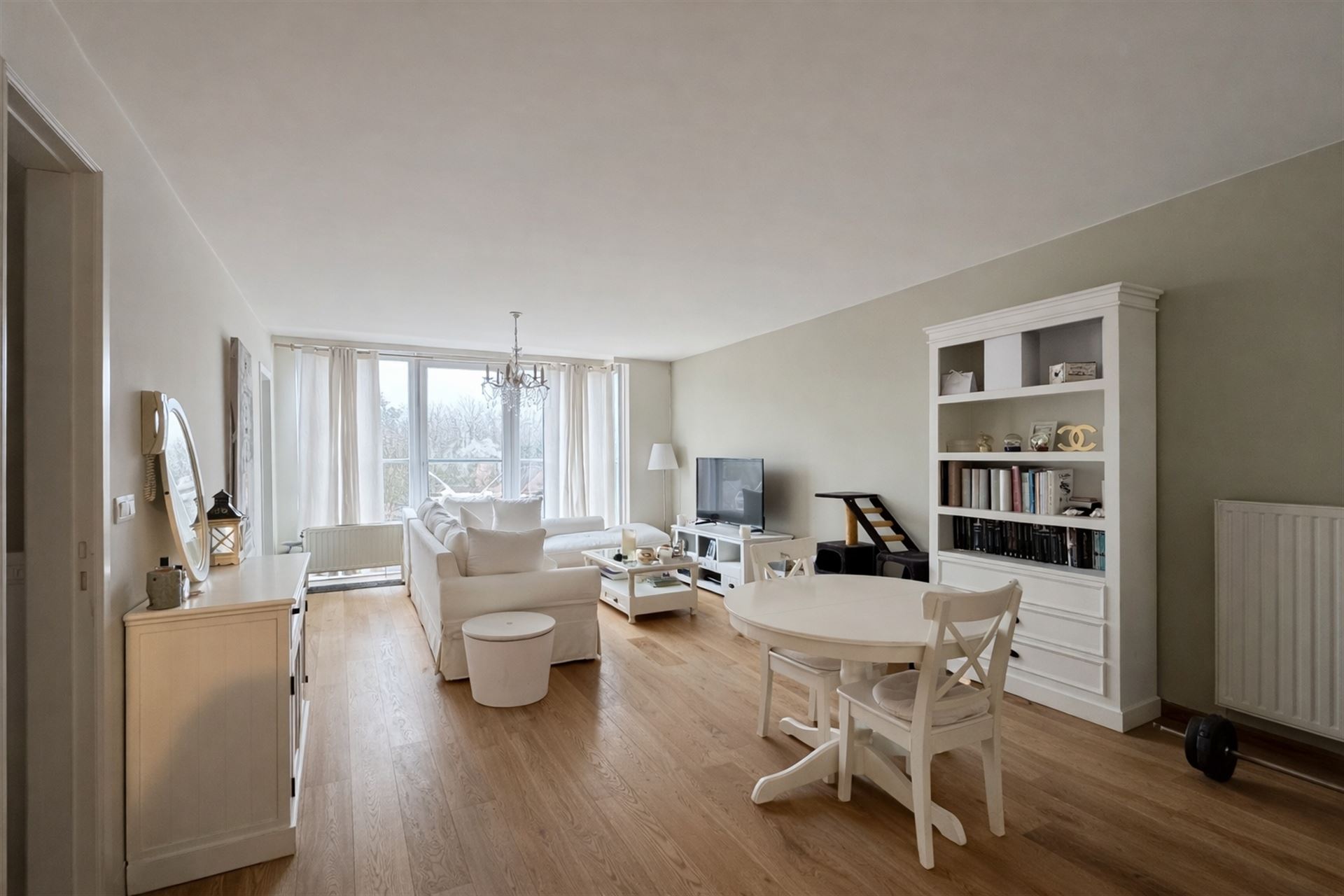 Goed onderhouden appartement met 2 slaapkamers in Brasschaat.