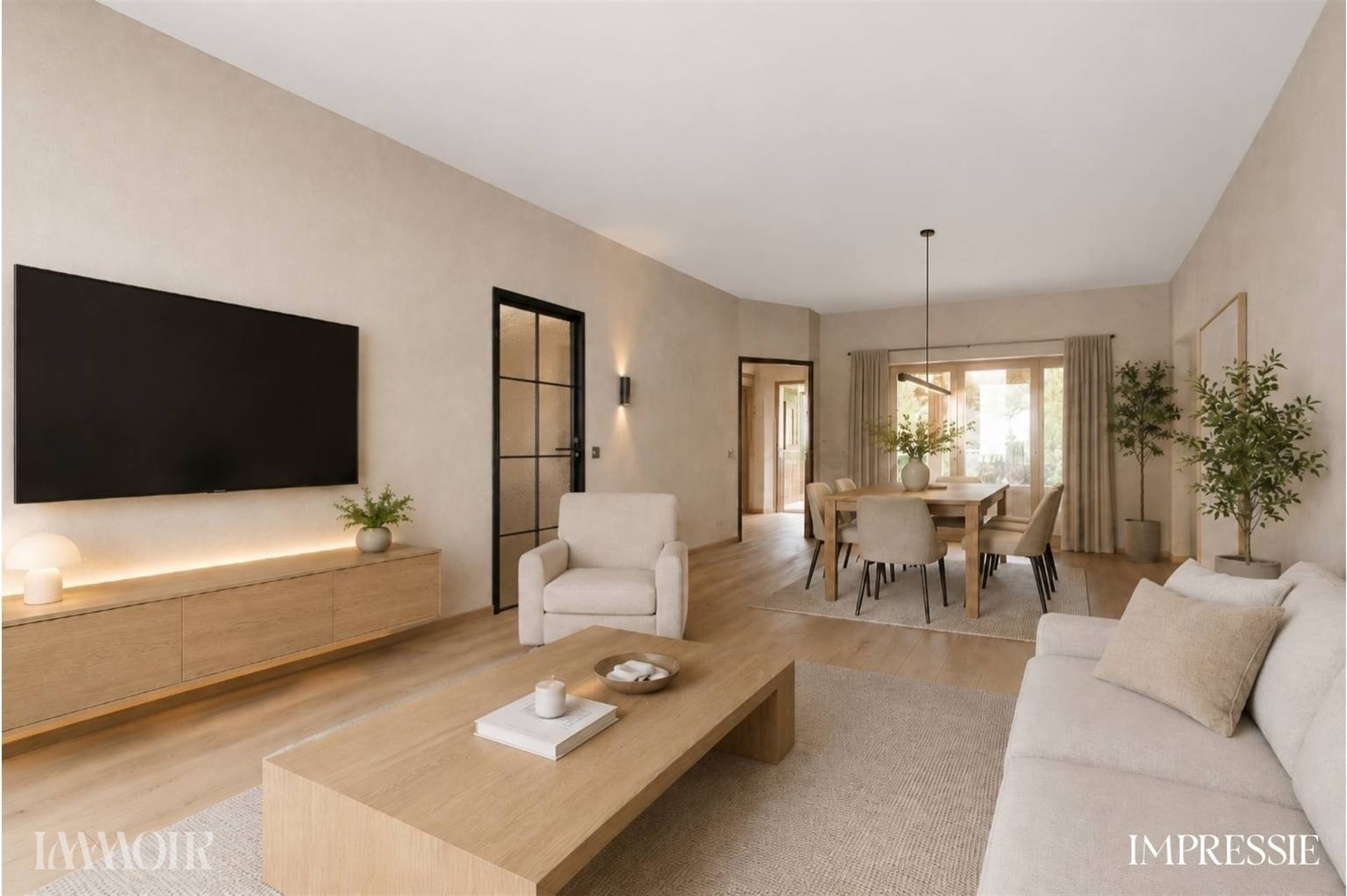 Ruime woning met stadstuin en tal van mogelijkheden op centrale ligging.