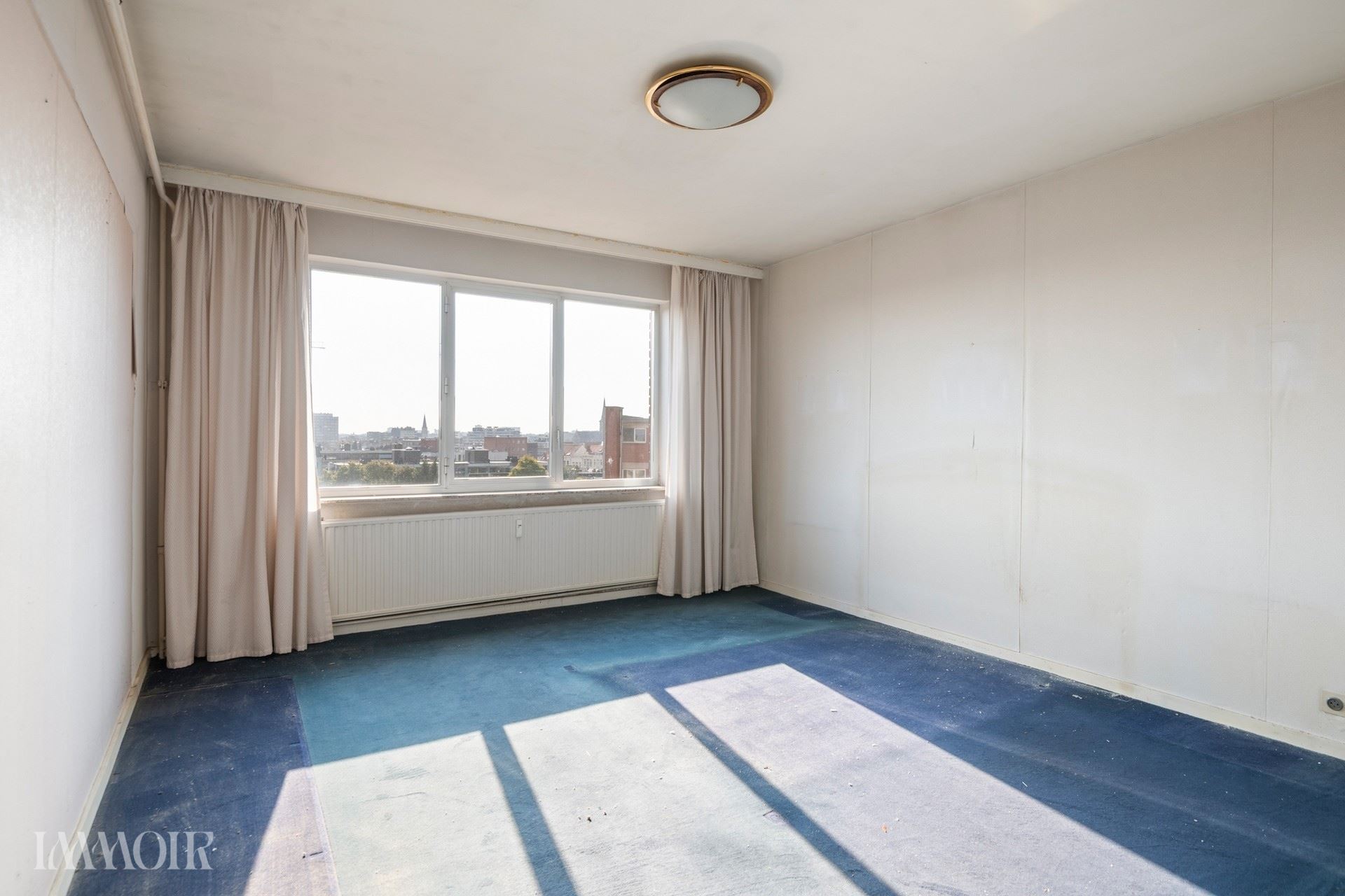 Appartement met 2 slpks en panoramisch uitzicht.