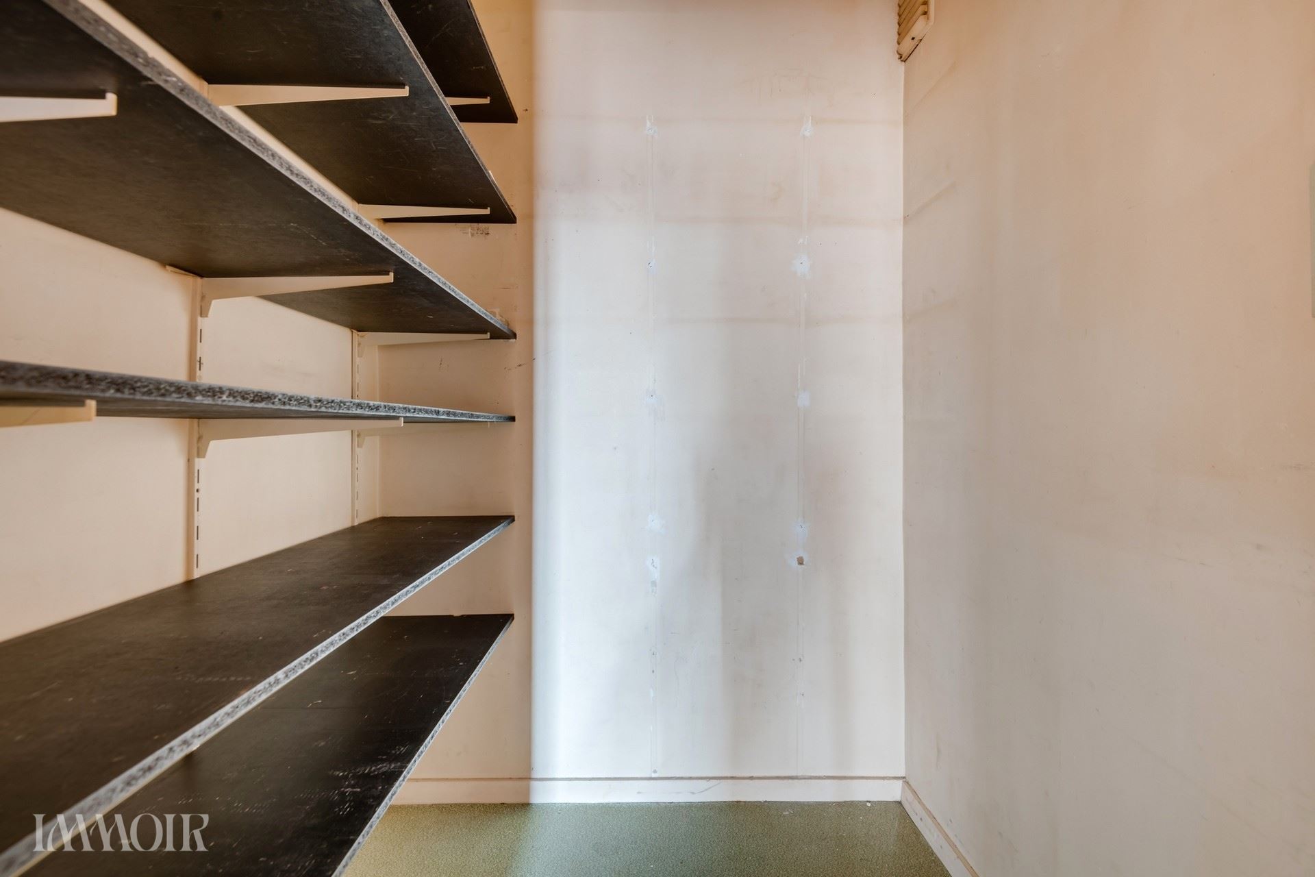 Appartement met 2 slpks en panoramisch uitzicht.