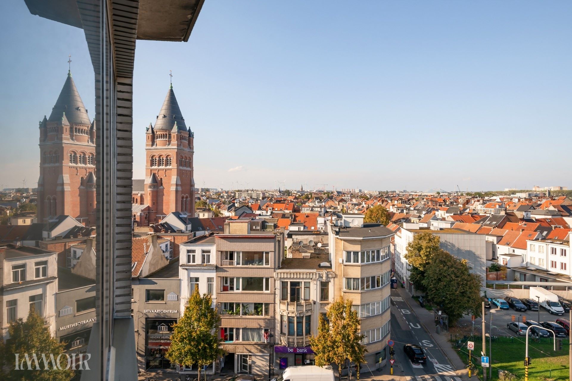 Appartement met 2 slpks en panoramisch uitzicht.
