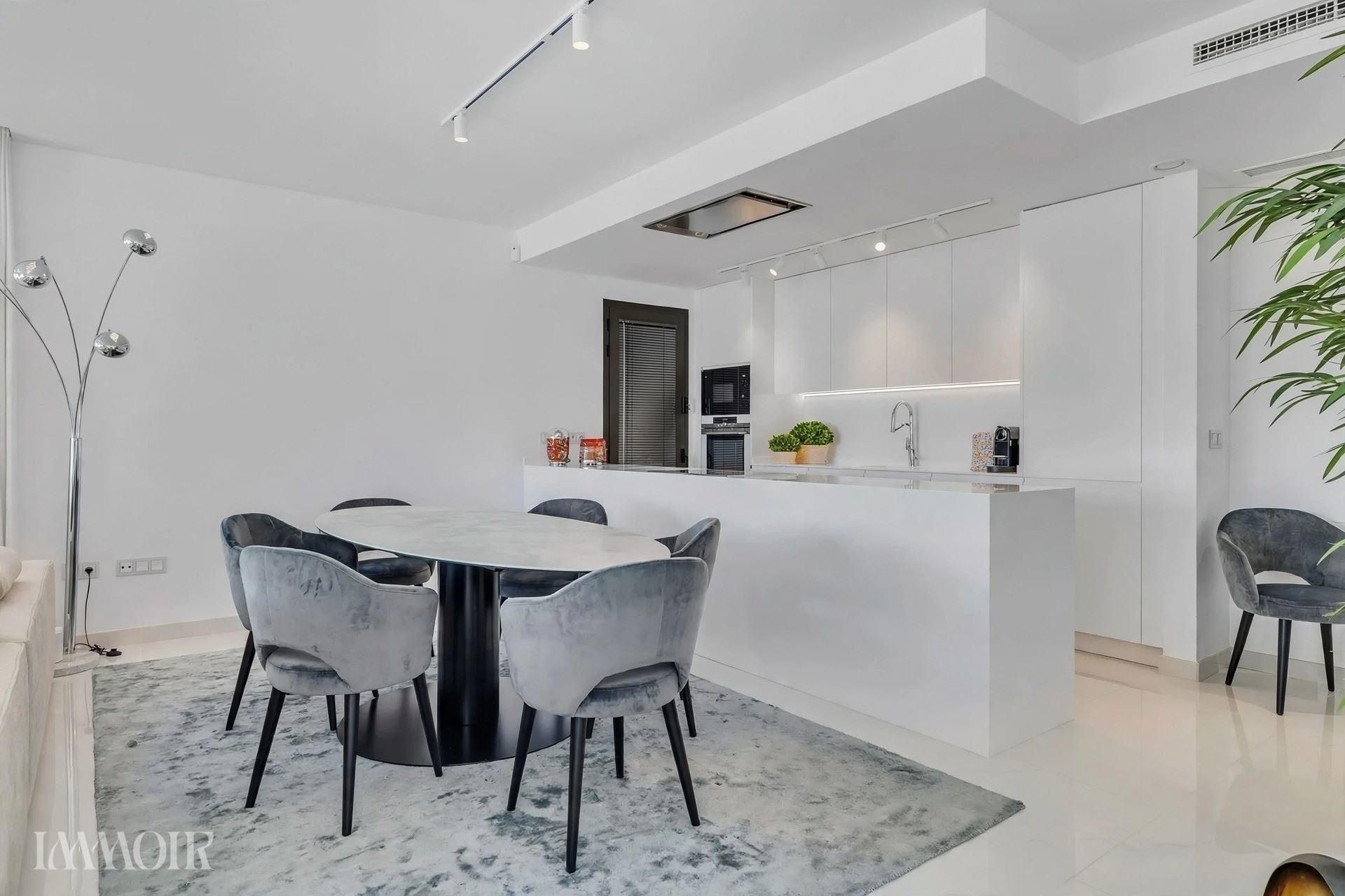 Exclusief wonen onder de Spaanse zon in Benahavis. 