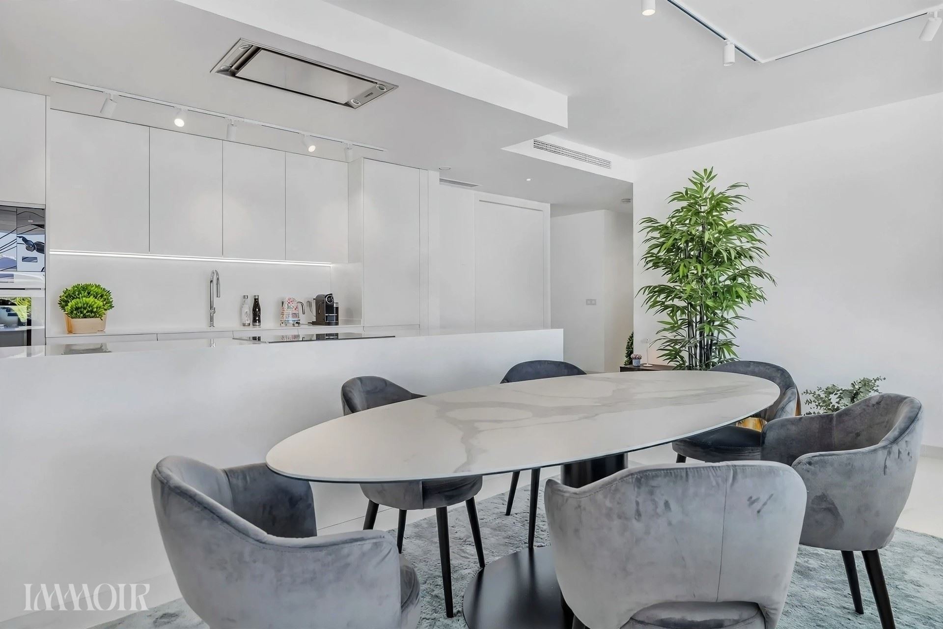 Exclusief wonen onder de Spaanse zon in Benahavis. 