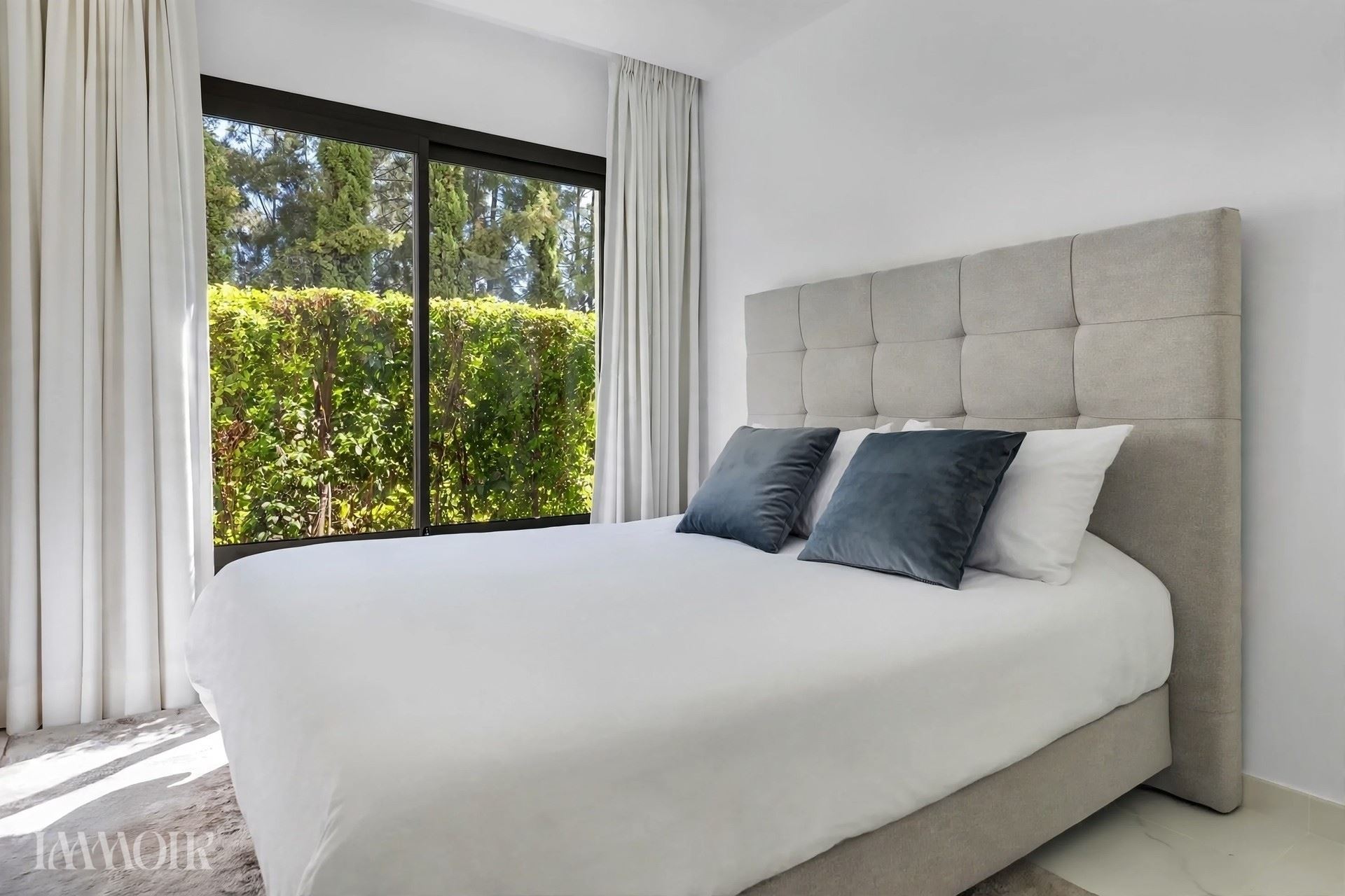 Exclusief wonen onder de Spaanse zon in Benahavis. 