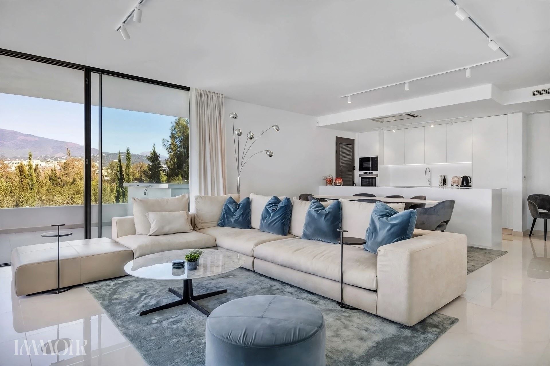 Exclusief wonen onder de Spaanse zon in Benahavis. 