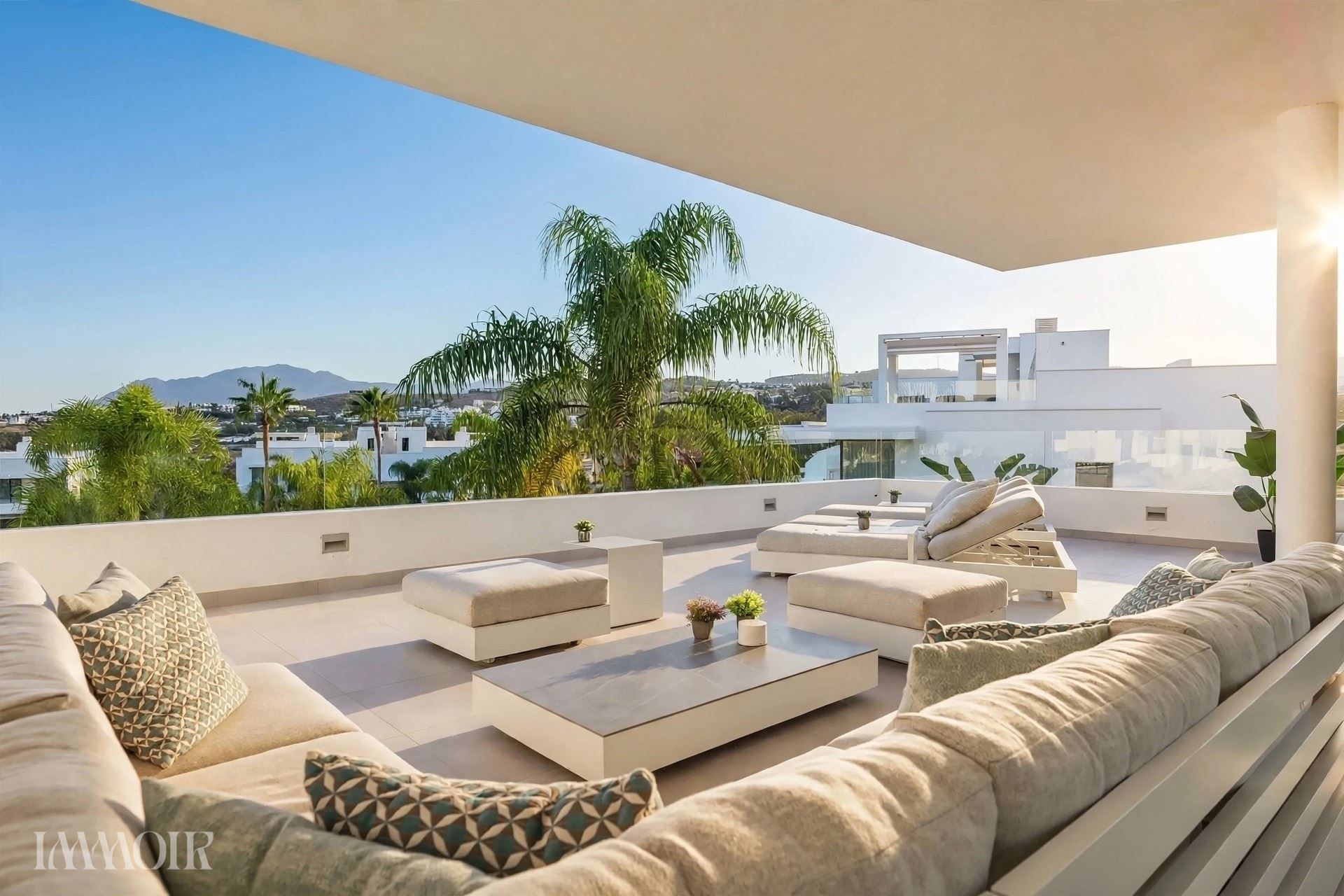 Exclusief wonen onder de Spaanse zon in Benahavis. 