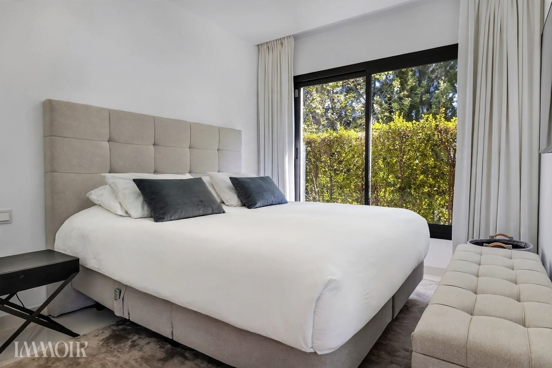 Exclusief wonen onder de Spaanse zon in Benahavis. 