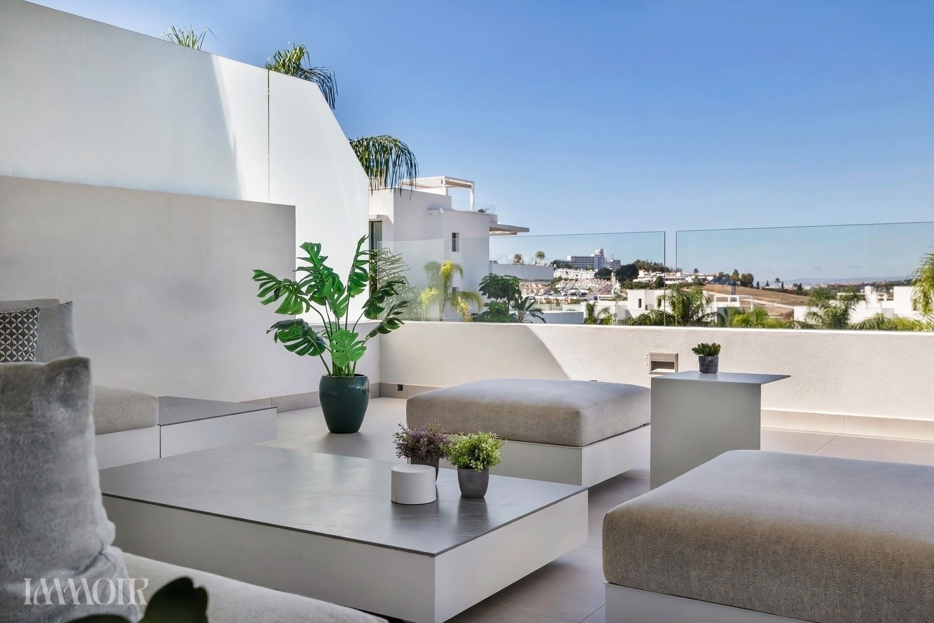 Exclusief wonen onder de Spaanse zon in Benahavis. 