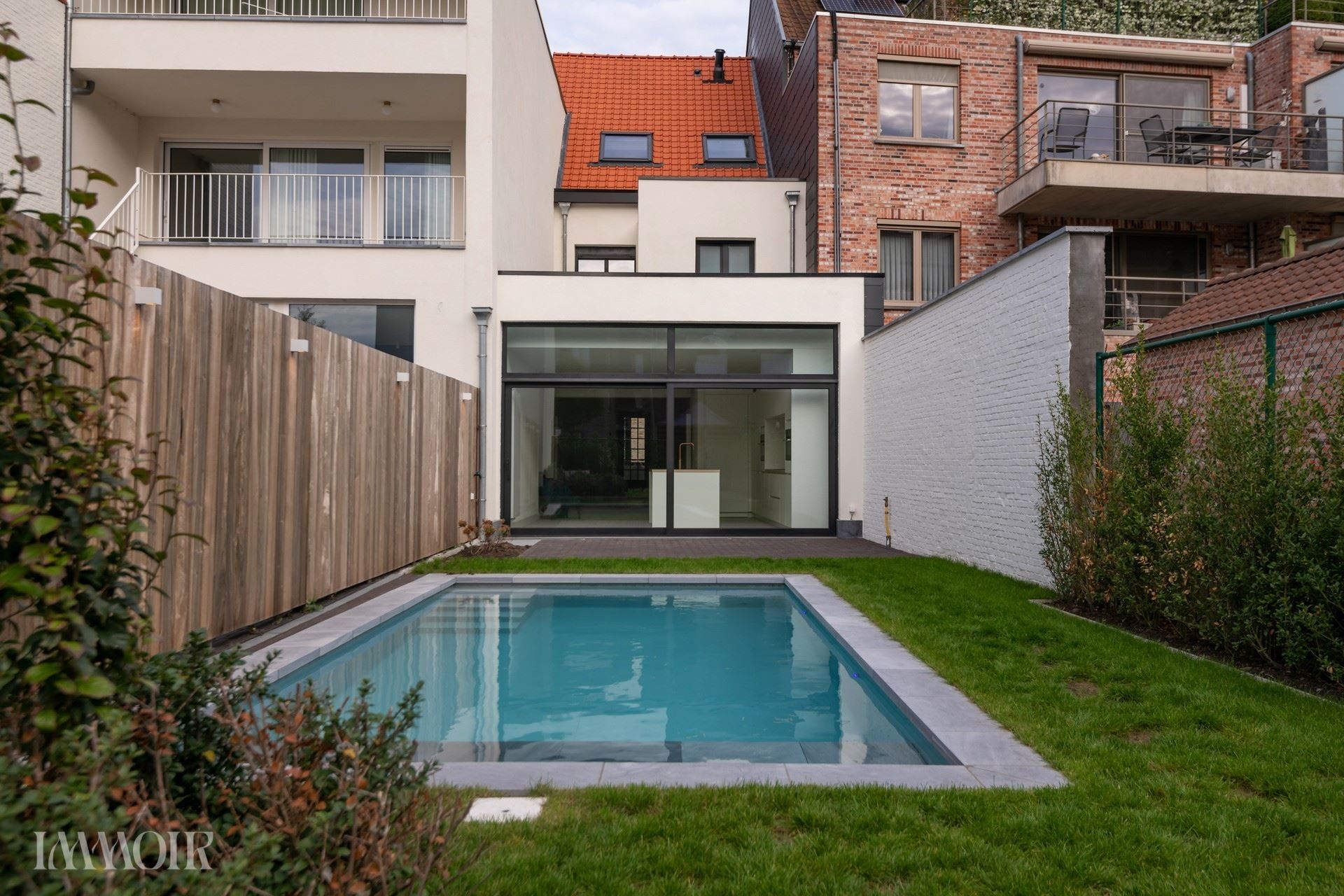 Karaktervolle stadswoning met luxueuze afwerking.